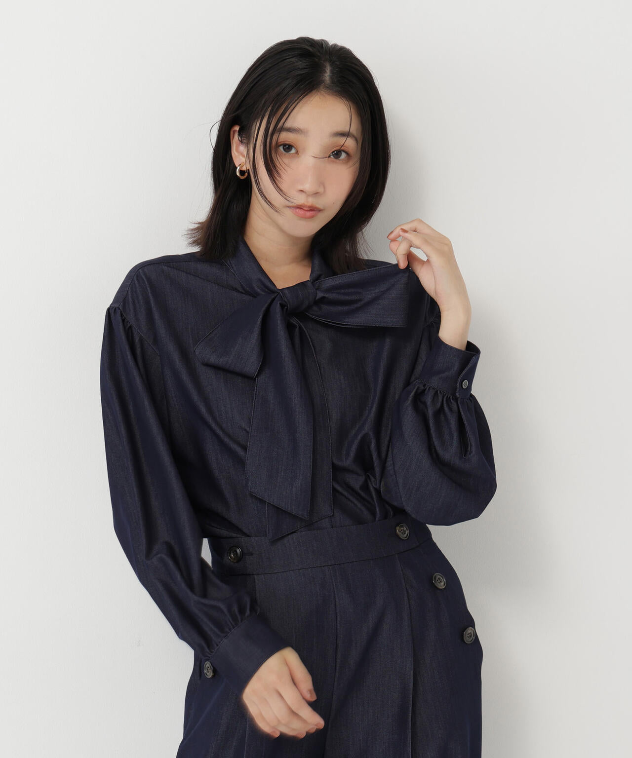 身長165　B:80 W:59 / H:85 / S:23.5 着用サイズ：FR