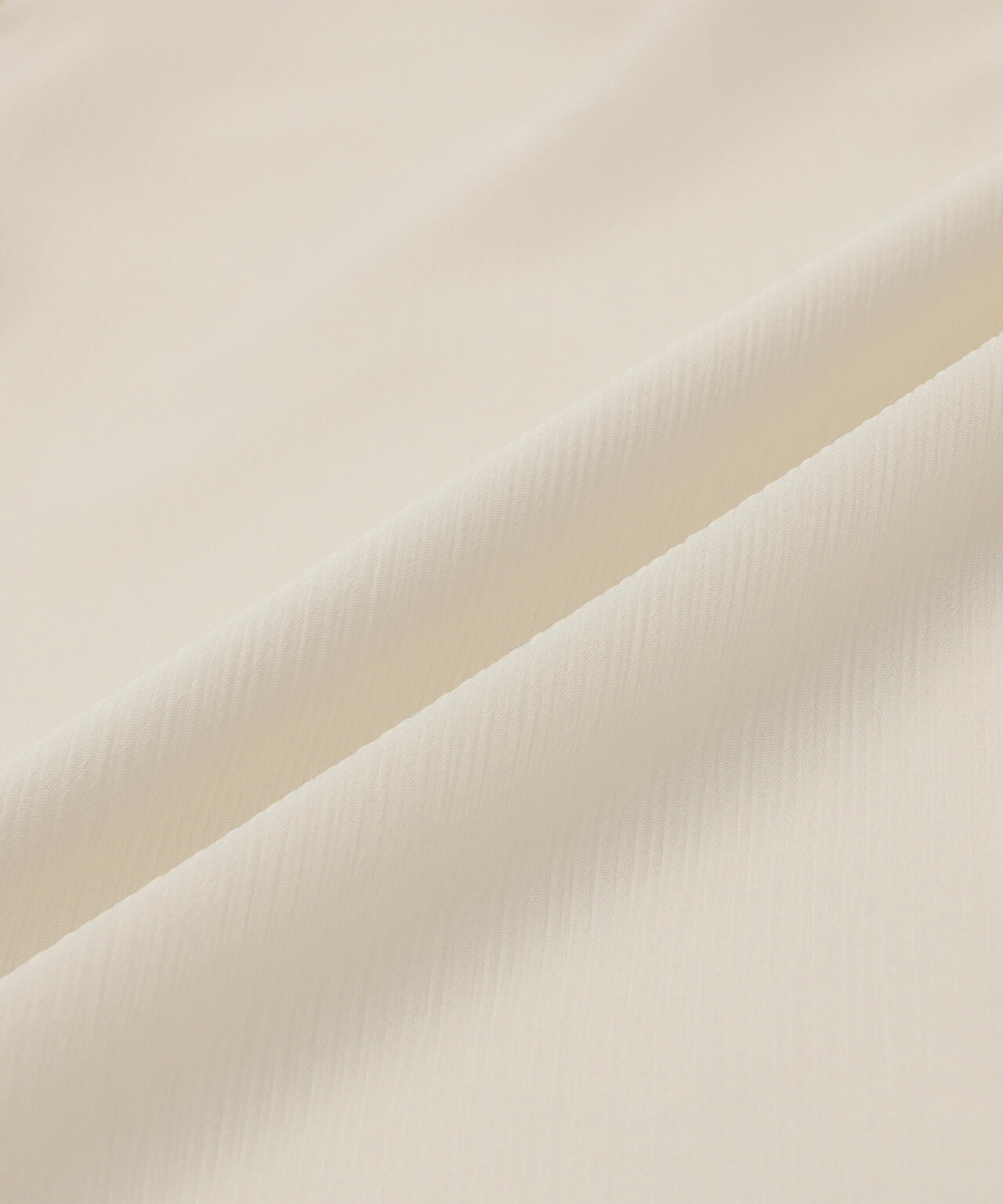 ラインパール楊柳ブラウス