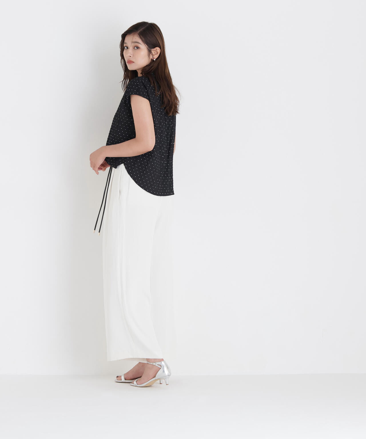 168cm 着用サイズ：FR