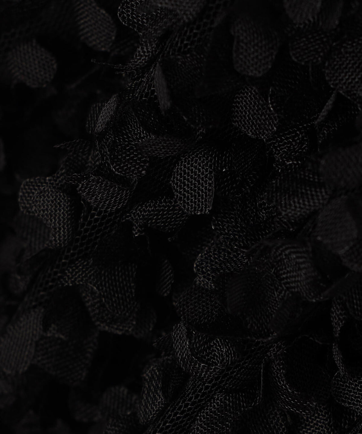 フリルチュールブラウス