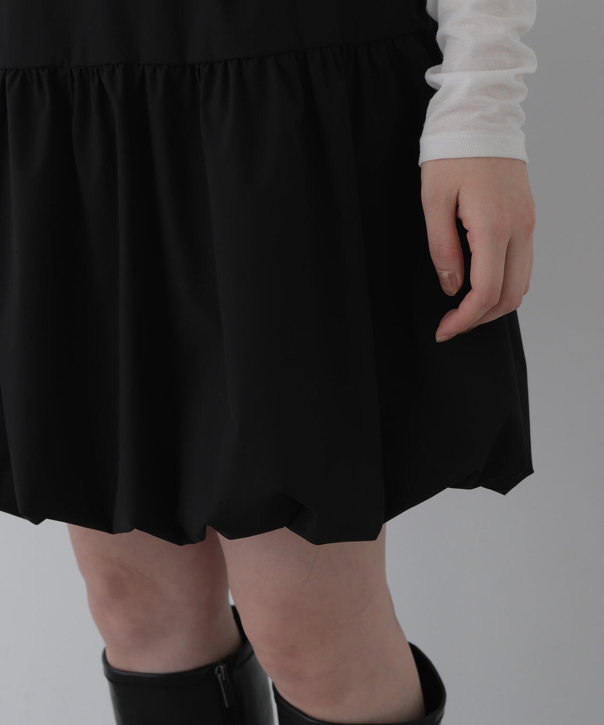 身長168ｃｍ　Ｂ82　W59　H88 着用サイズ：M