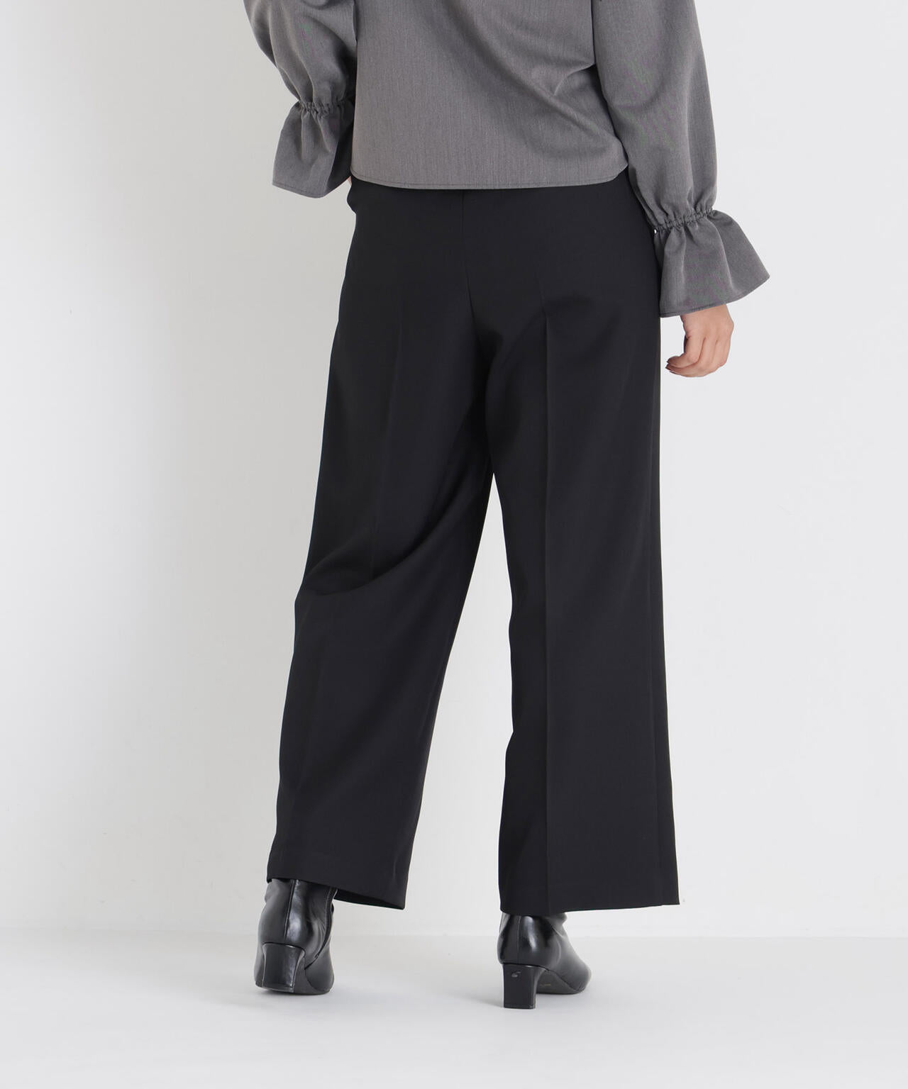 ＜ちょうど、いい服＞いつでもどこでも。ロングシーズンワイドパンツ