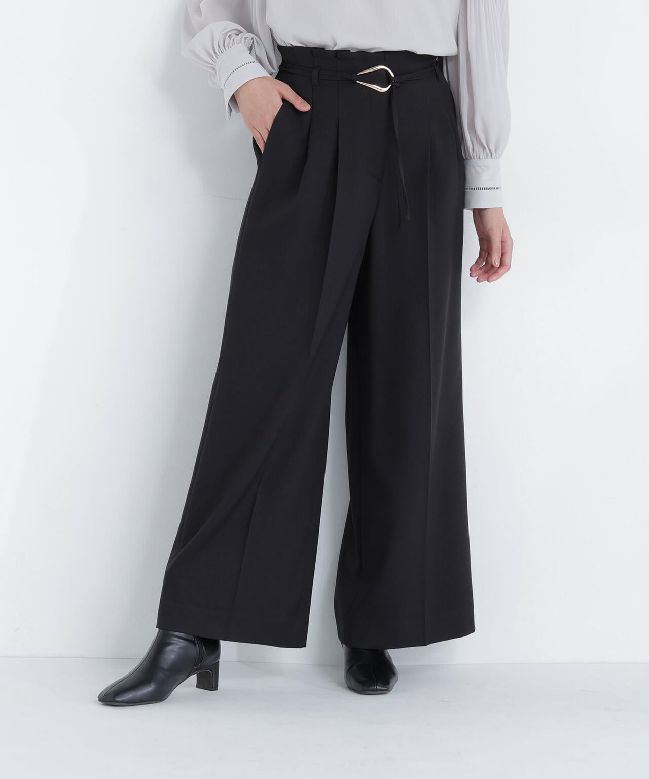 CLASSY.11月号掲載＞ダブルベルトワイドパンツ | NATURAL BEAUTY BASIC