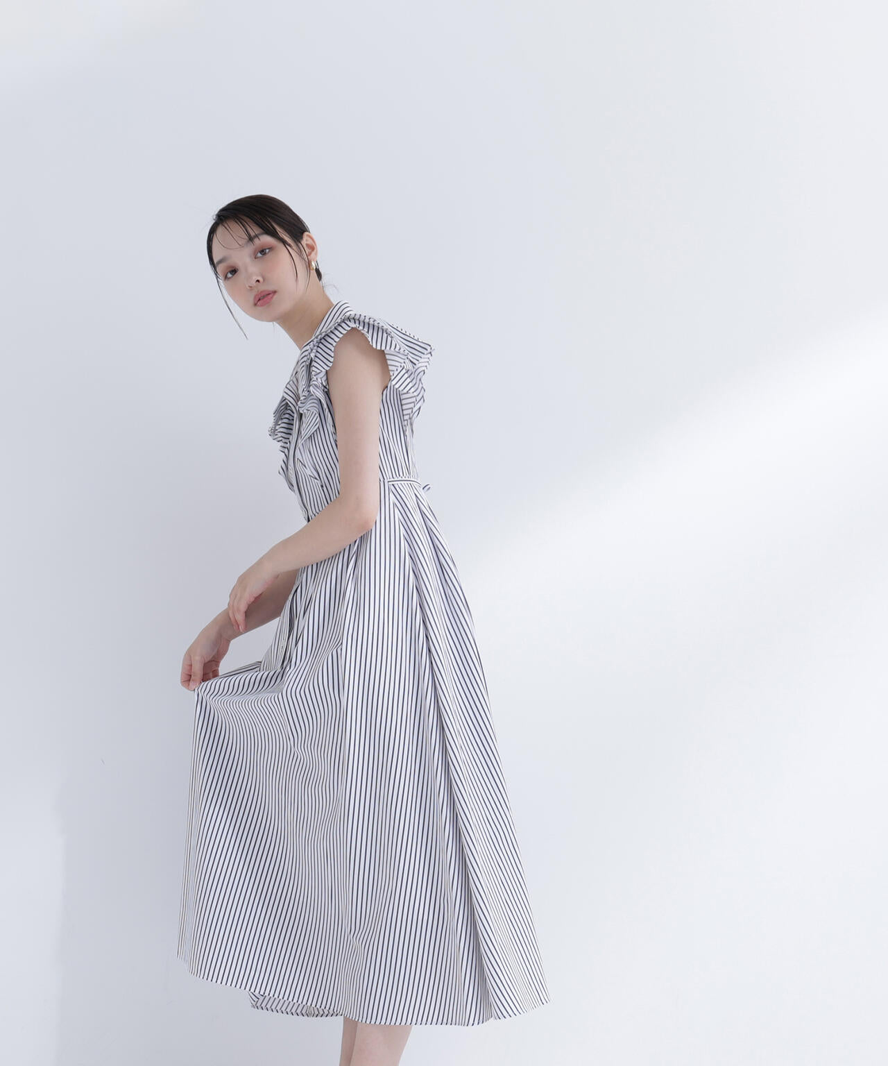 山本里菜さんコラボ＞リボンラッフルシャツワンピース | NATURAL