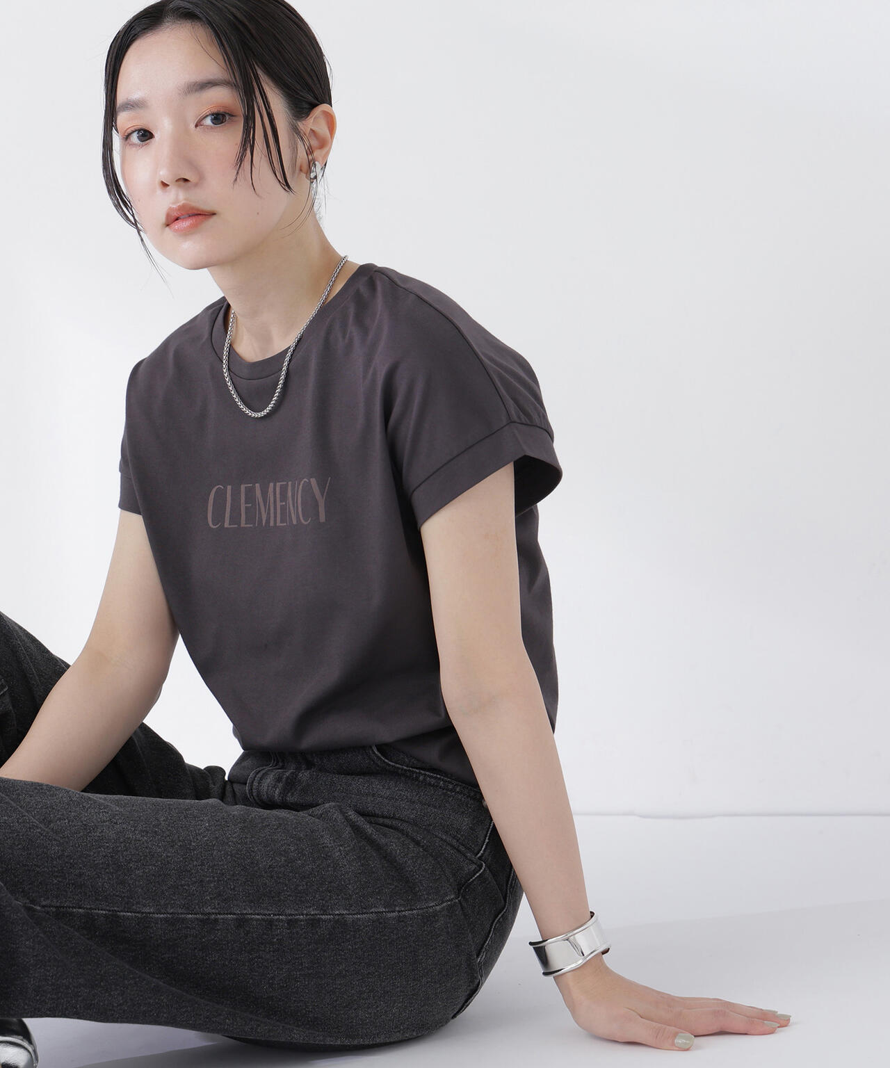 フロッキーロゴTシャツ | NATURAL BEAUTY BASIC（ナチュラル
