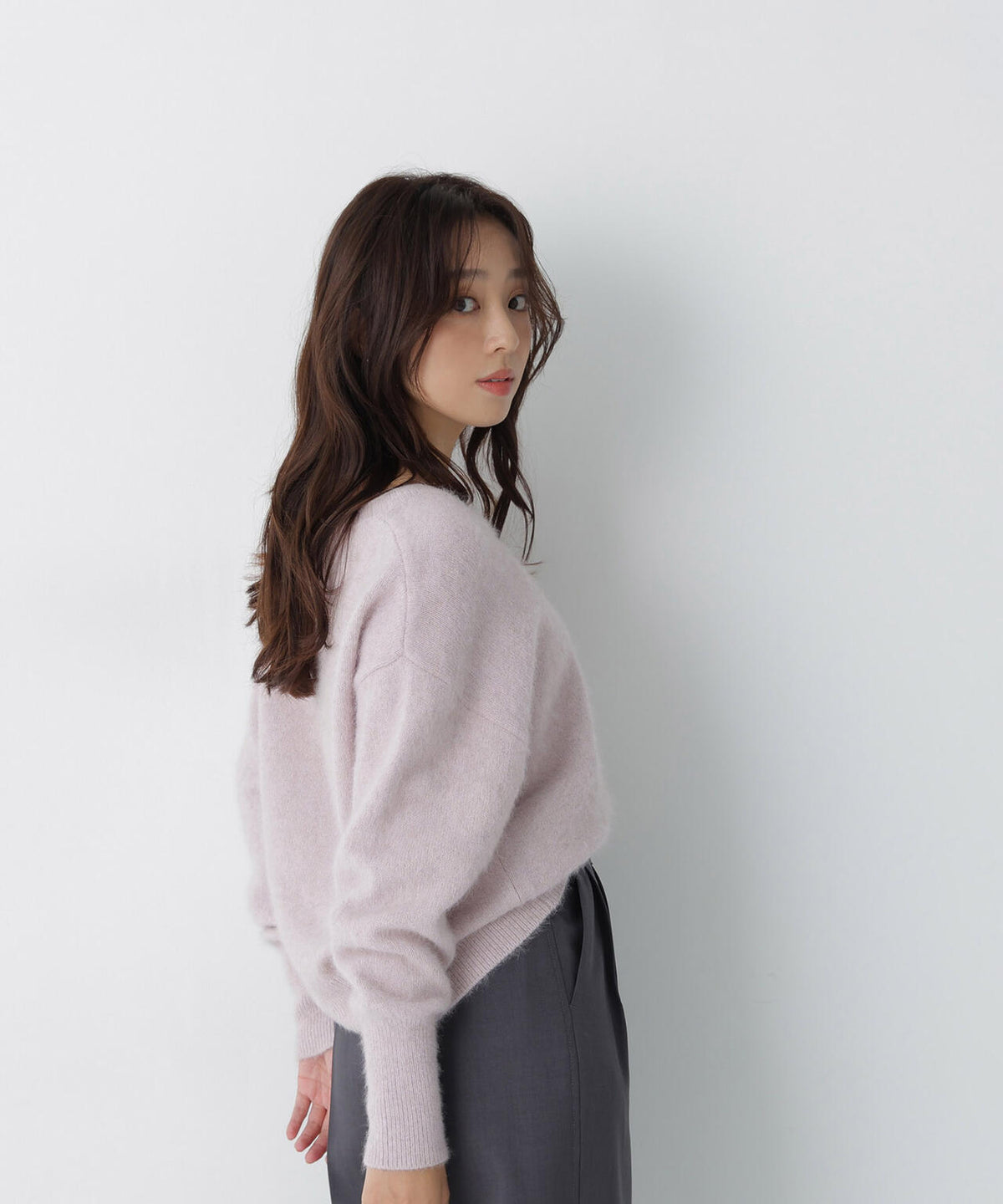 ＜WEB限定カラー：ピンク＞＜ちょうど、いい服＞柔らか、ほおずりフォックス混ニット