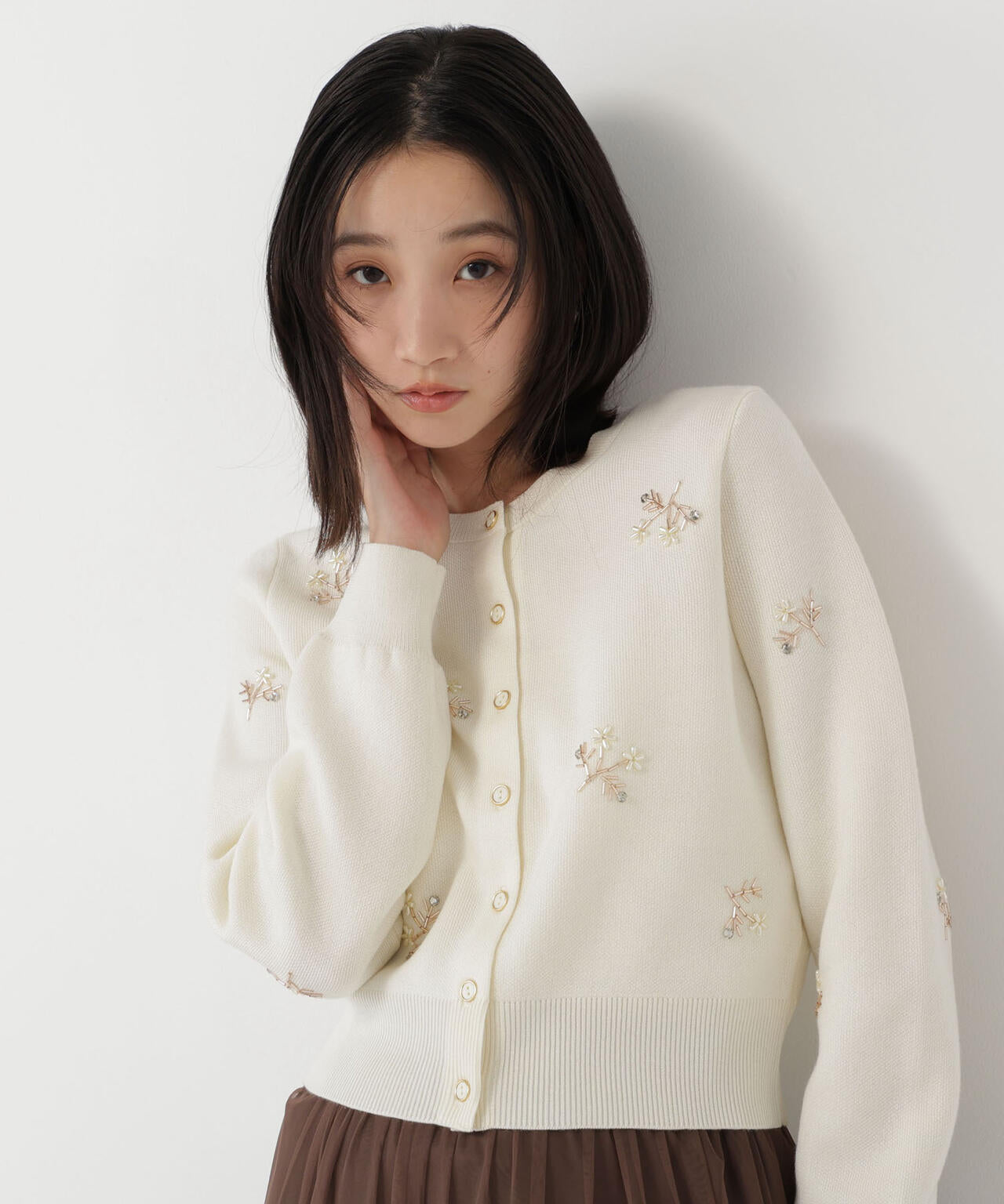 BLUMALINEの花柄ビーズ装飾カーディガン BLUMALINEの花柄ビーズ装飾カーディガン BLUMALINEの花柄ビーズ装飾