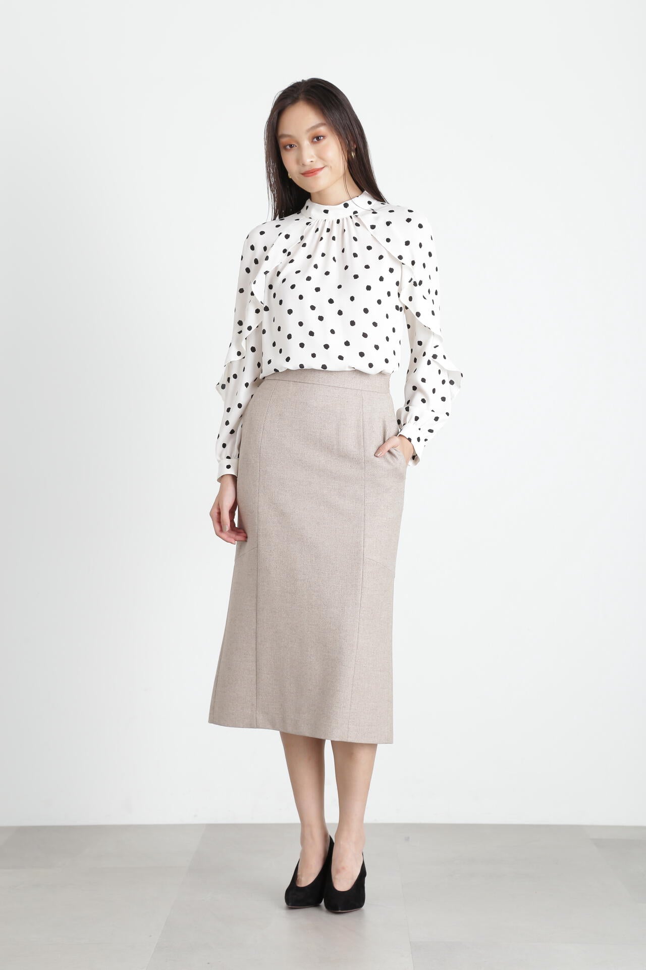 【ピンキーアンドダイアン】ボタンドバックマーメイドスカート★ベージュ38 楽天市場】【SALE／60%OFF】◇ボタンドバックマーメイドスカート