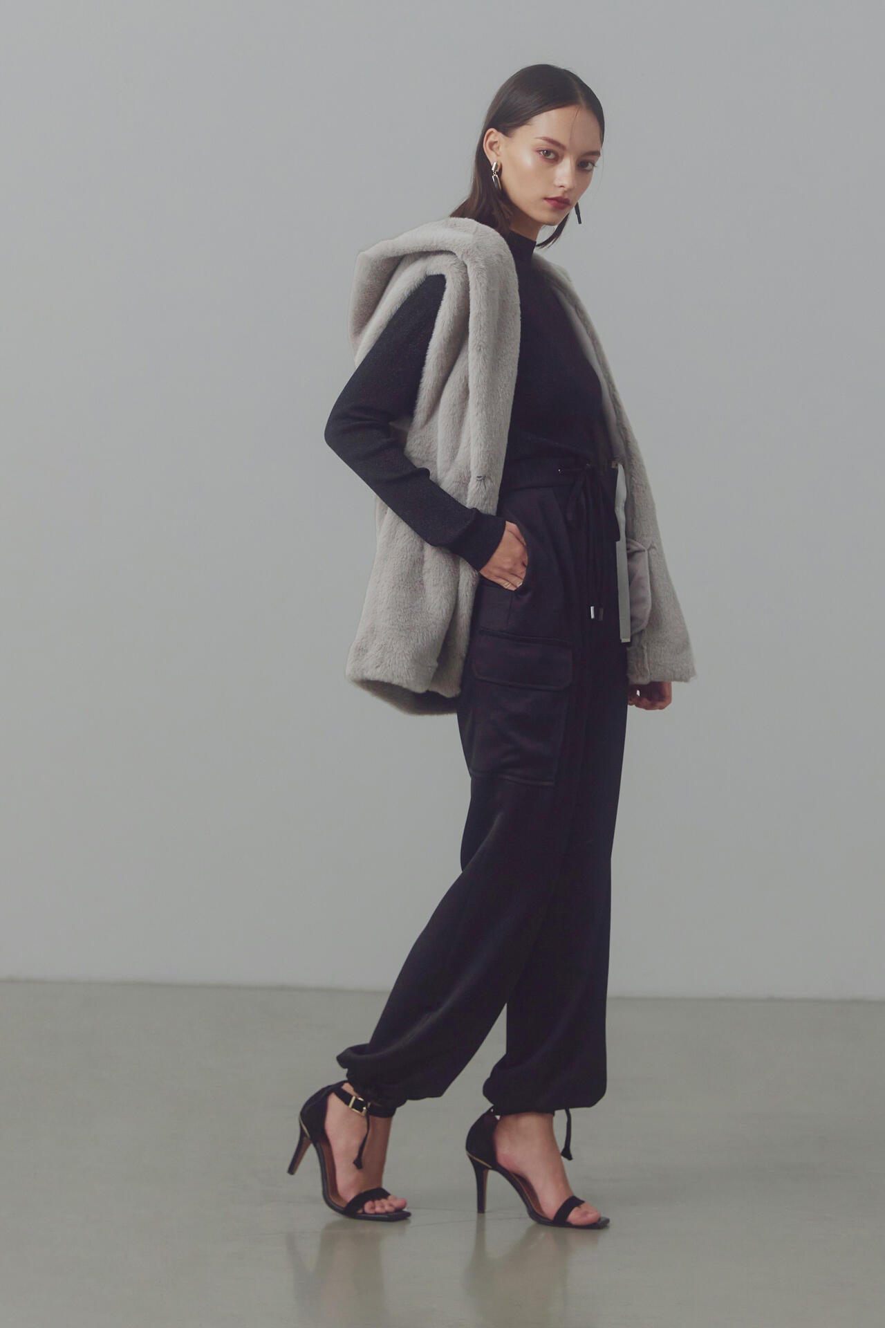 サテンカーゴパンツ | PINKY&DIANNE（ピンキー&ダイアン） ｜【公式