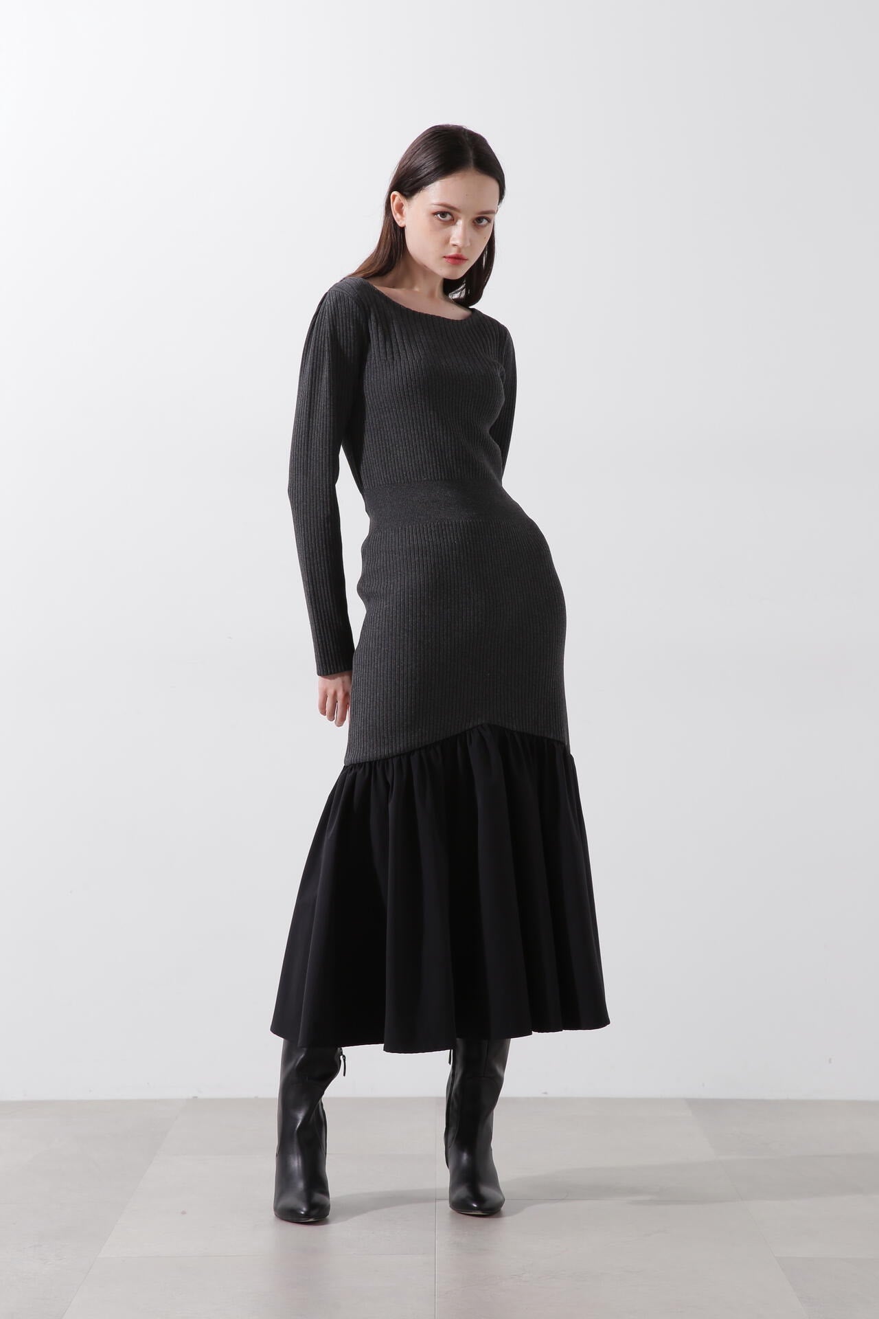 未使用タグ付 マーレット ワンピース ニット Aライン ブラックADDISON 美品 マーレット ADDISON ニットワンピース 根岸由香里さん着用