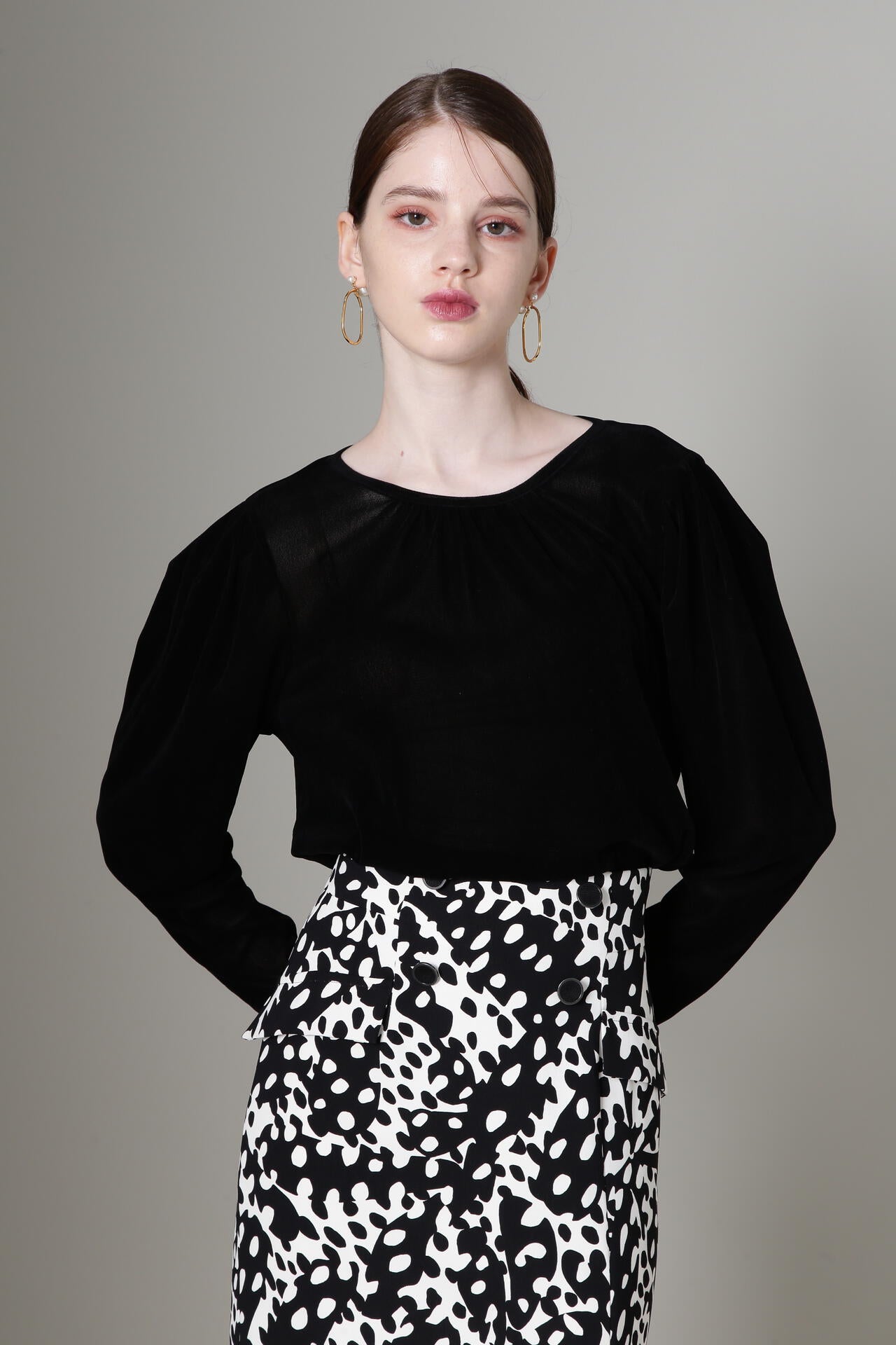 チュールフロッキーパフスリーブプルオーバー チュールフロッキーパフスリーブプルオーバー | PINKY&DIANNE