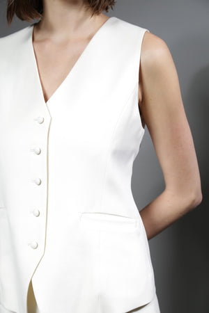 745df248-69c1-58e1-874c-fe044391c59d_Image