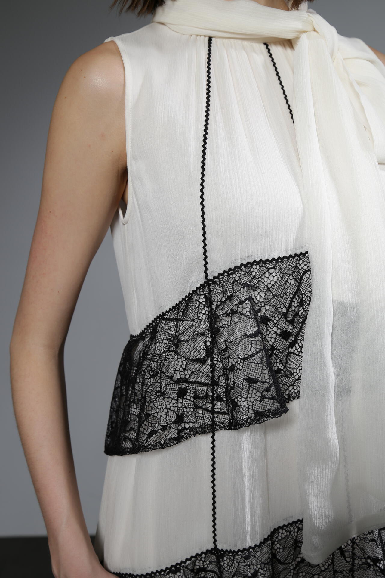 バイカラーレースコンビドレス | Alunc（アルン） ｜【公式】通販mix