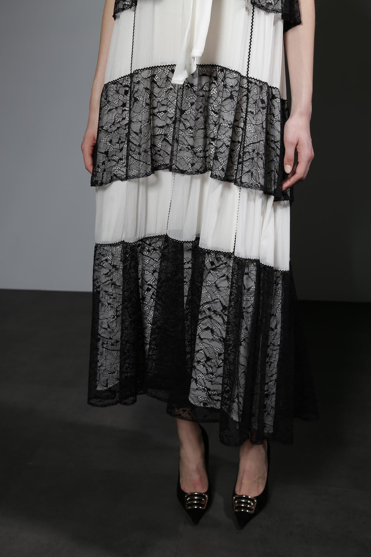 バイカラーレースコンビドレス | Alunc（アルン） ｜【公式】通販mix