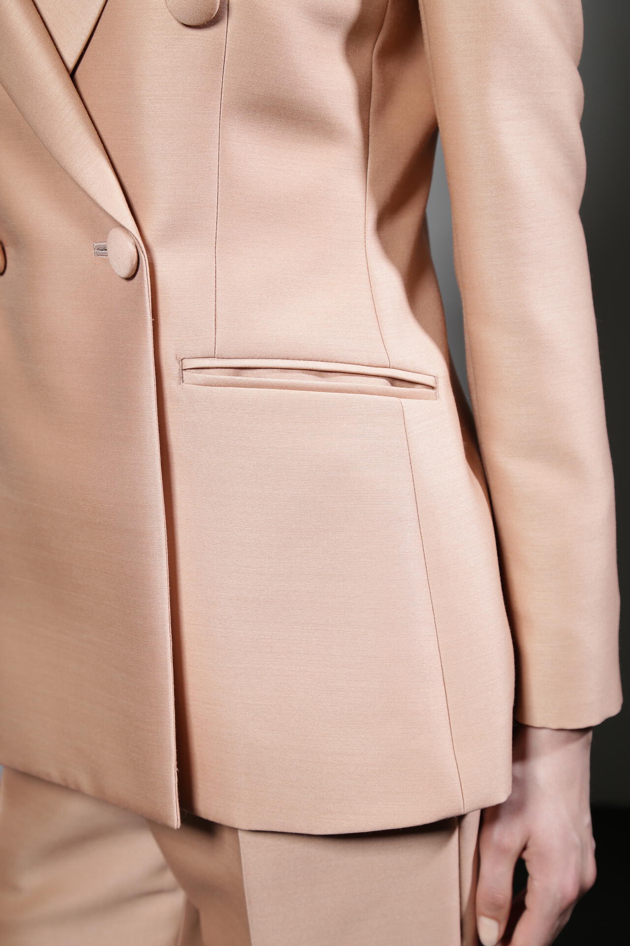 80e42373-f5f6-58b2-b24c-d53e6d4d39ae_Image