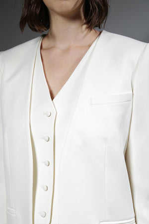 a402d81f-4d1f-585b-a521-d9c1367ba112_Image