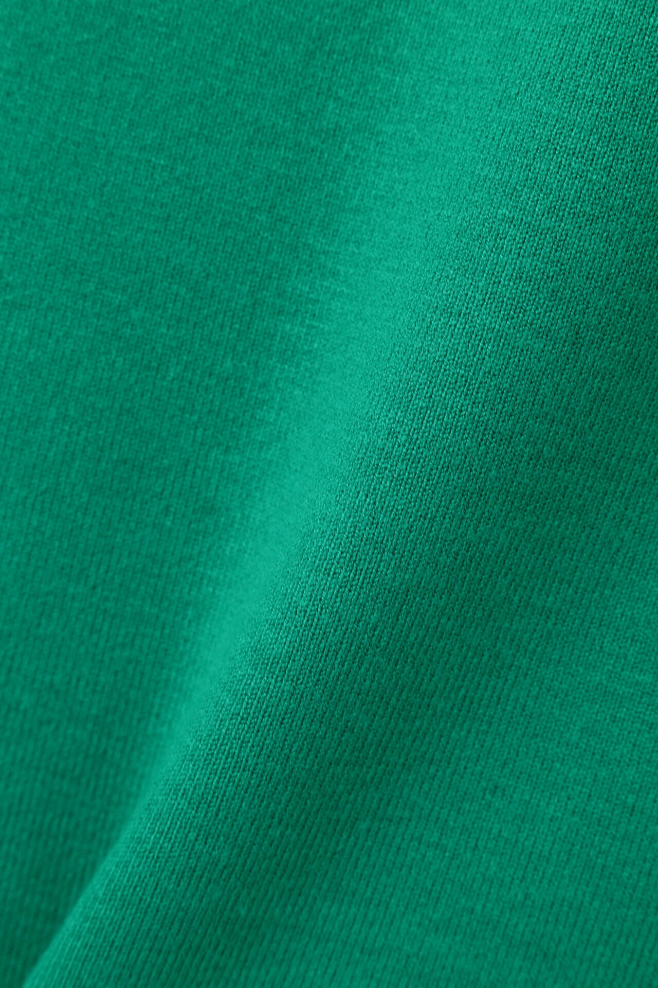 メタルボタンタイトスカート