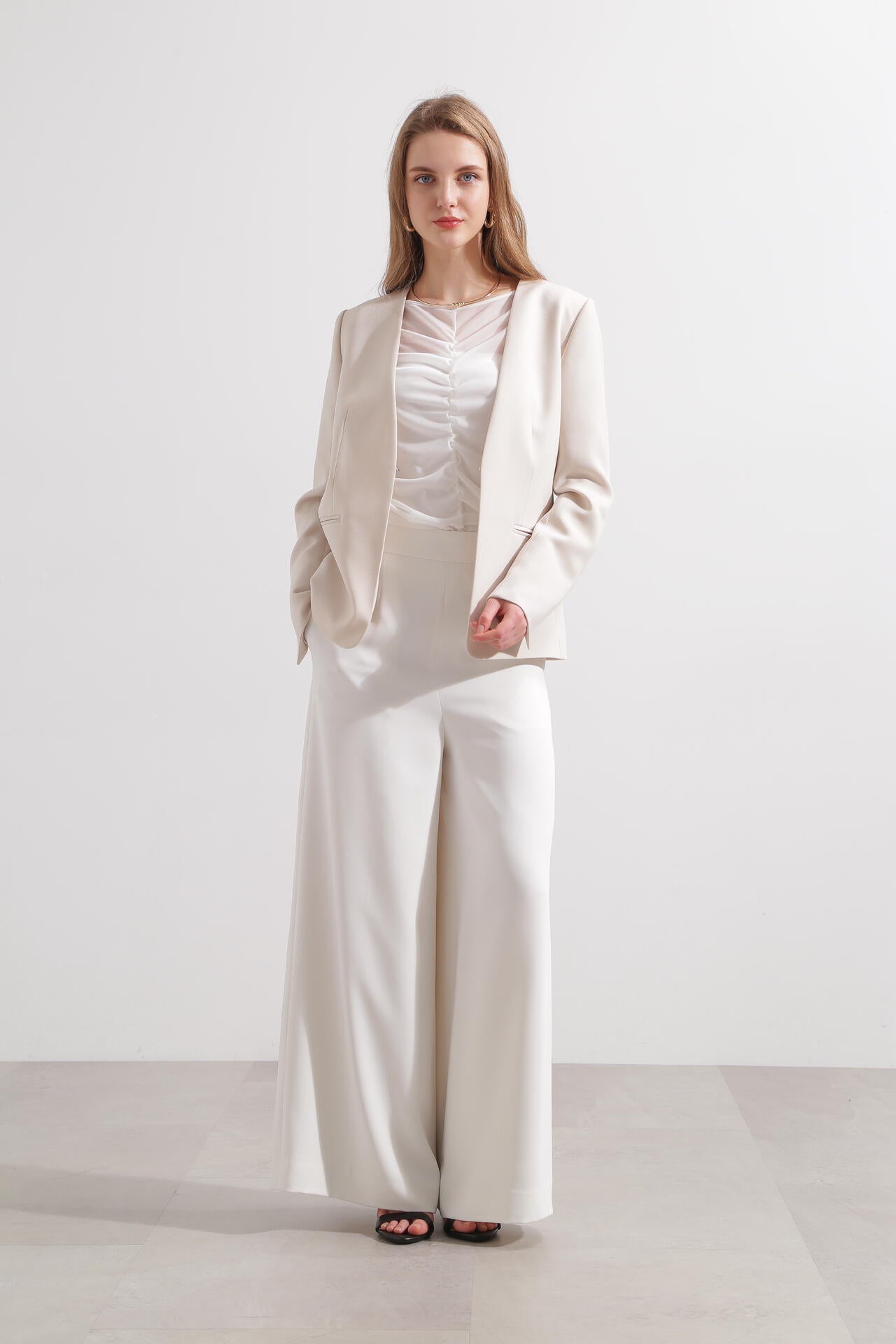 ec4d3c00-1d26-51ae-9534-0e6204bf89ea_Image