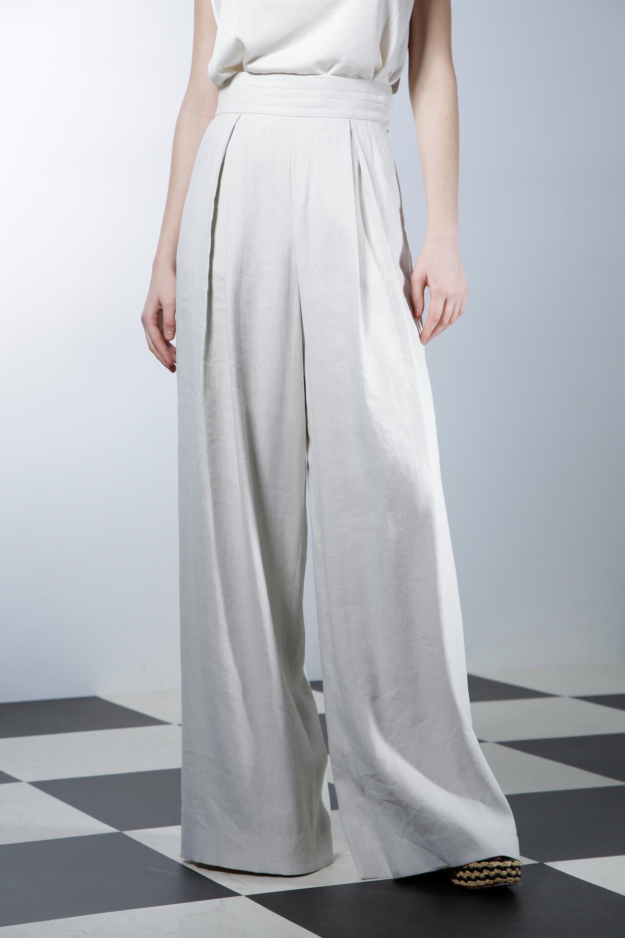 aec6596b-ae79-53bb-bf57-a71c723fcf5d_Image