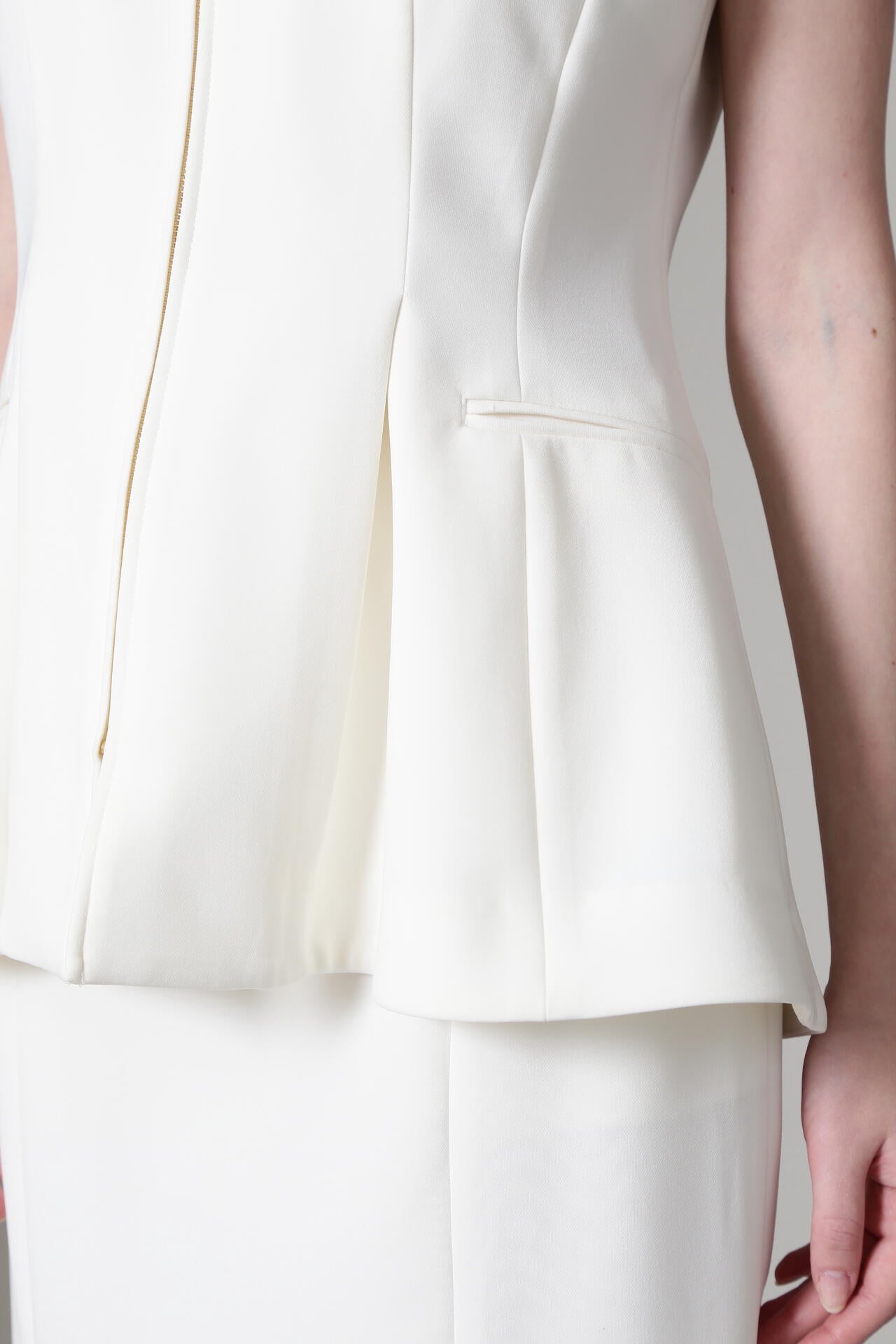 c080c267-4321-591e-b713-0fdda74e6306_Image