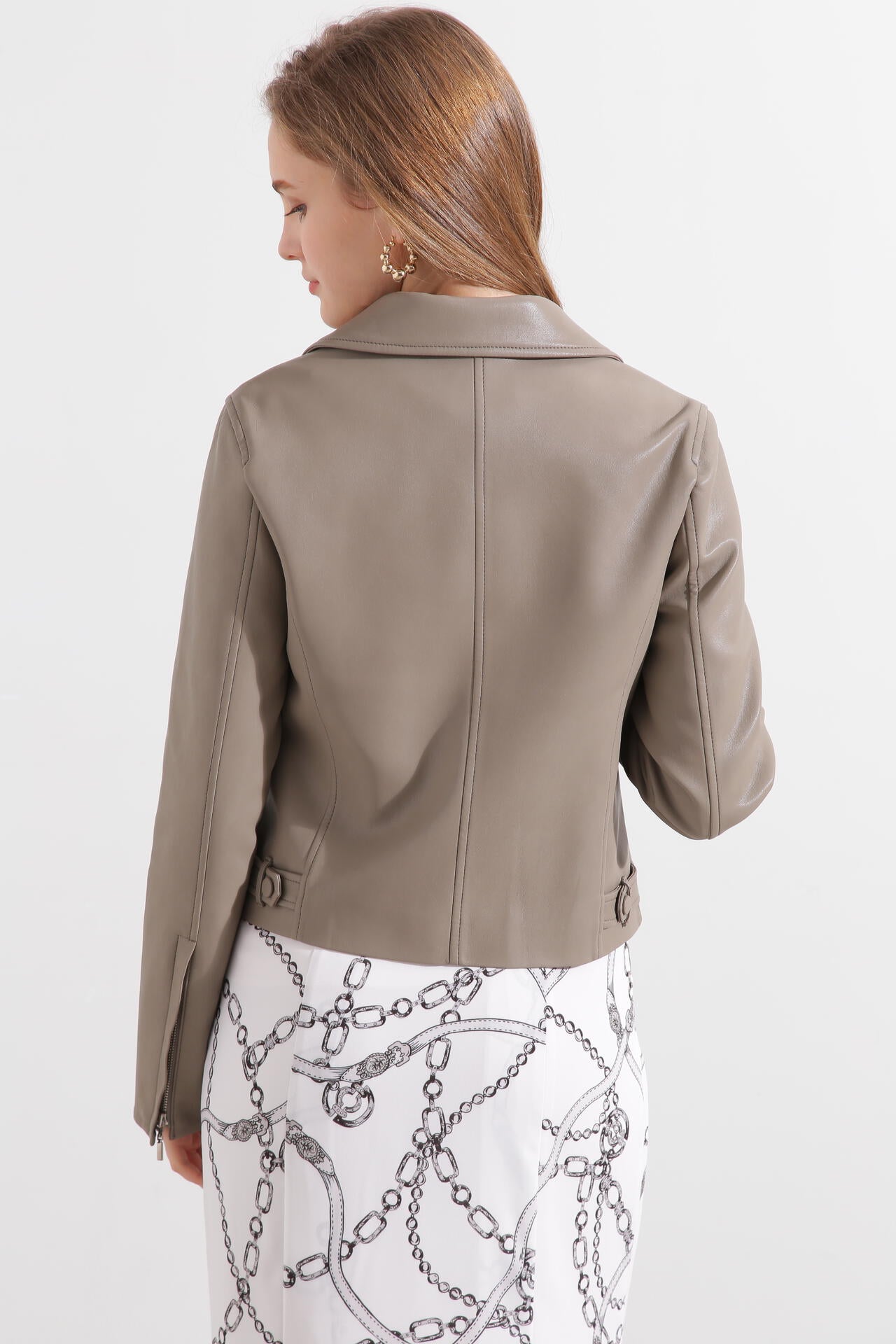 6a6b07ae-0100-51a1-973d-2fd9871b939c_Image