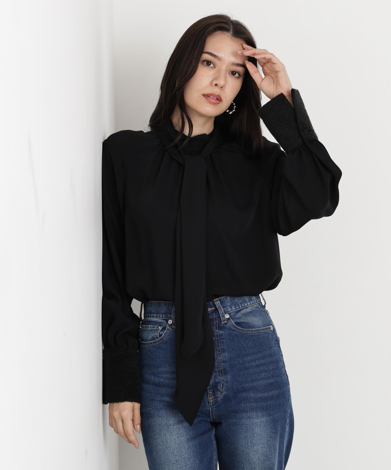 ジャギーカフスリボンブラウス