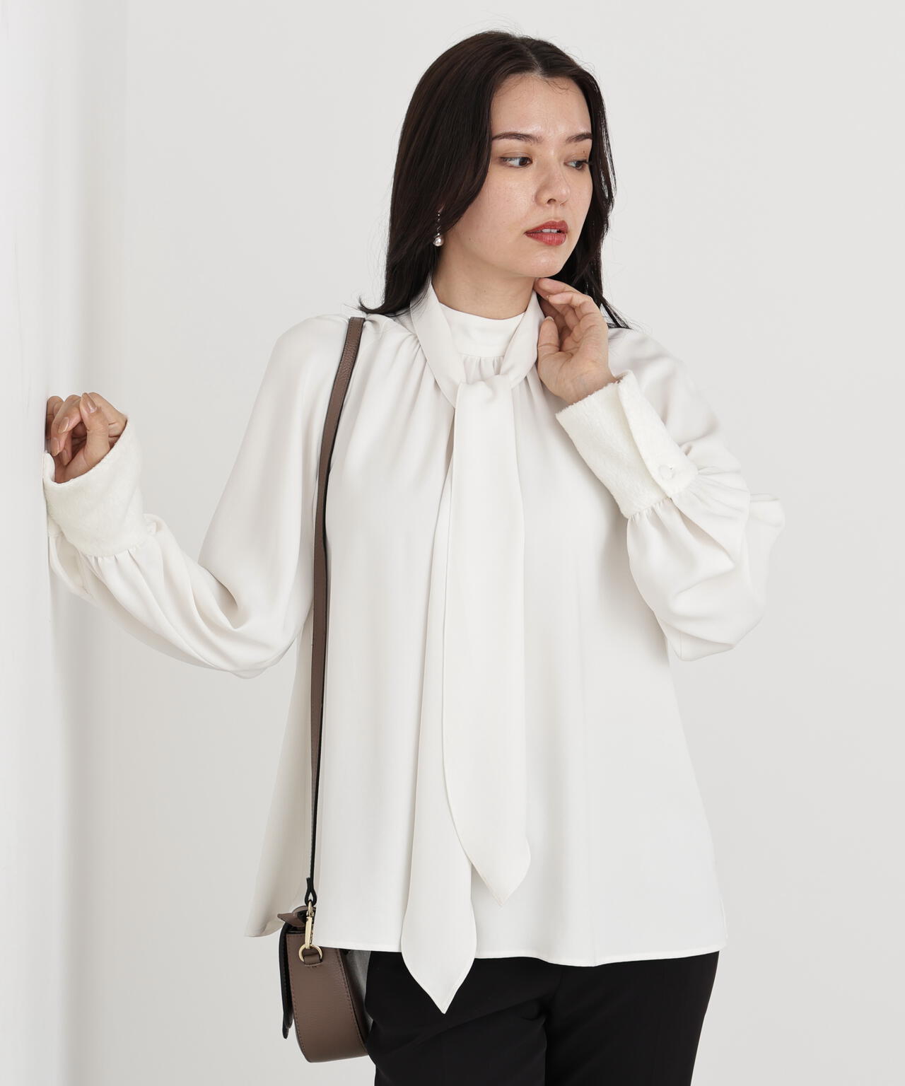 ジャギーカフスリボンブラウス | PINKY&DIANNE（ピンキー&ダイアン