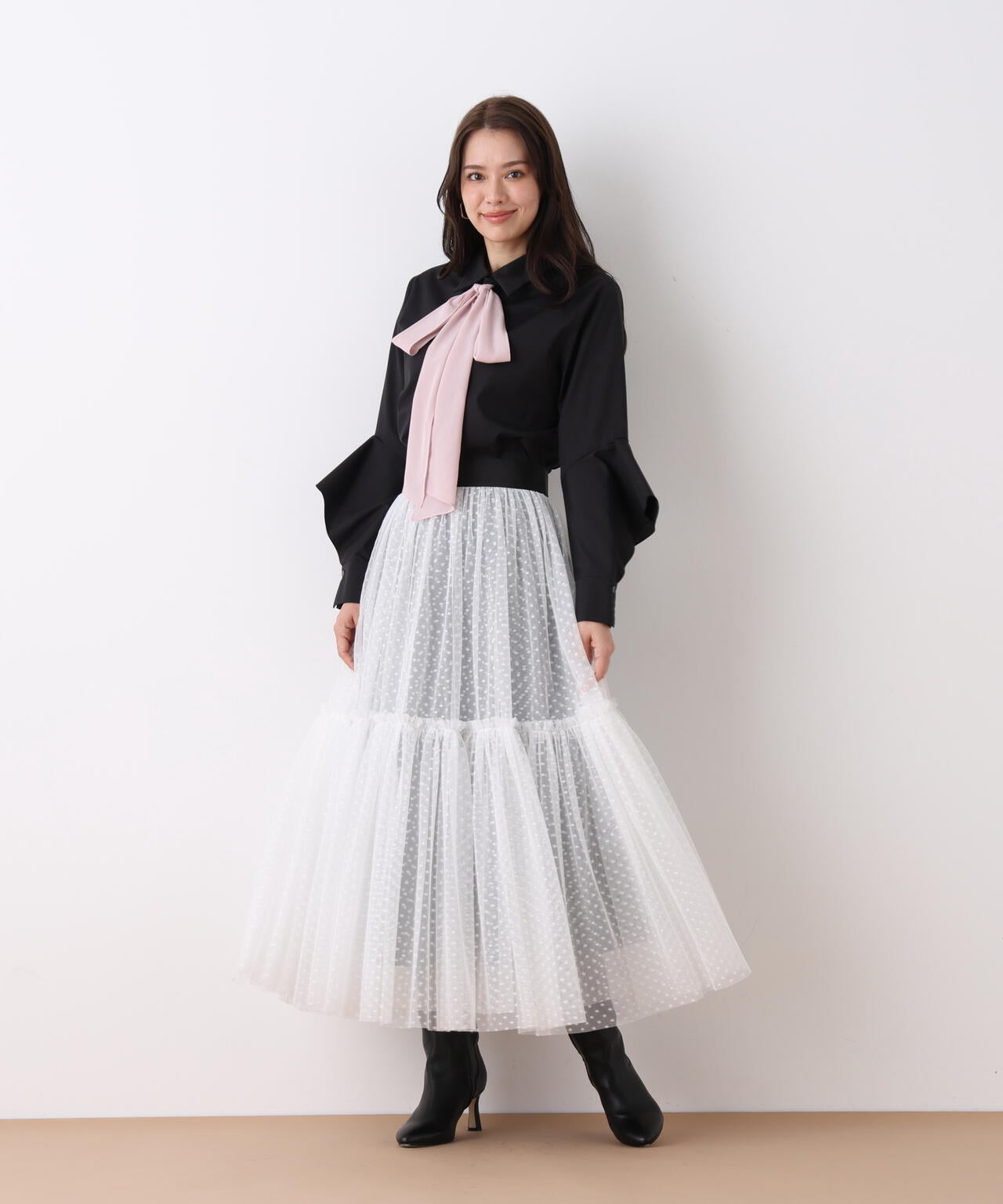 ラッフルスリーブリボンブラウス