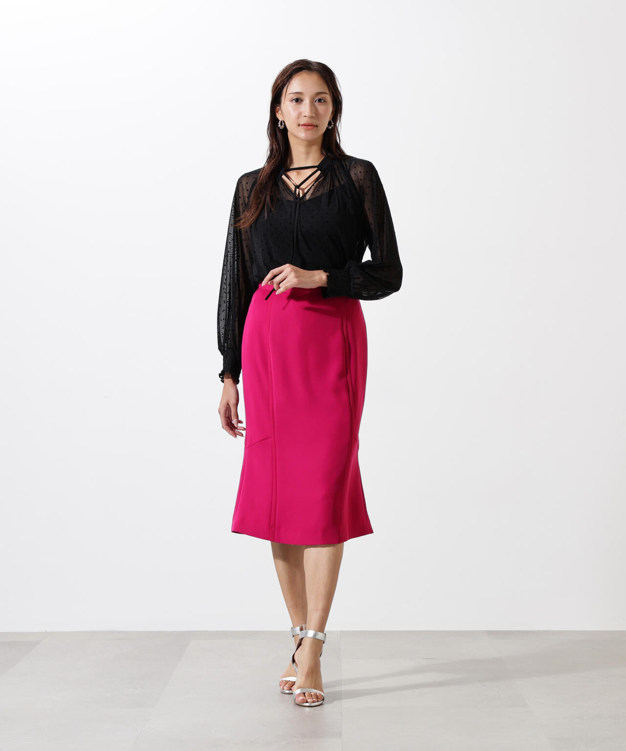 ドットフロッキーブラウス