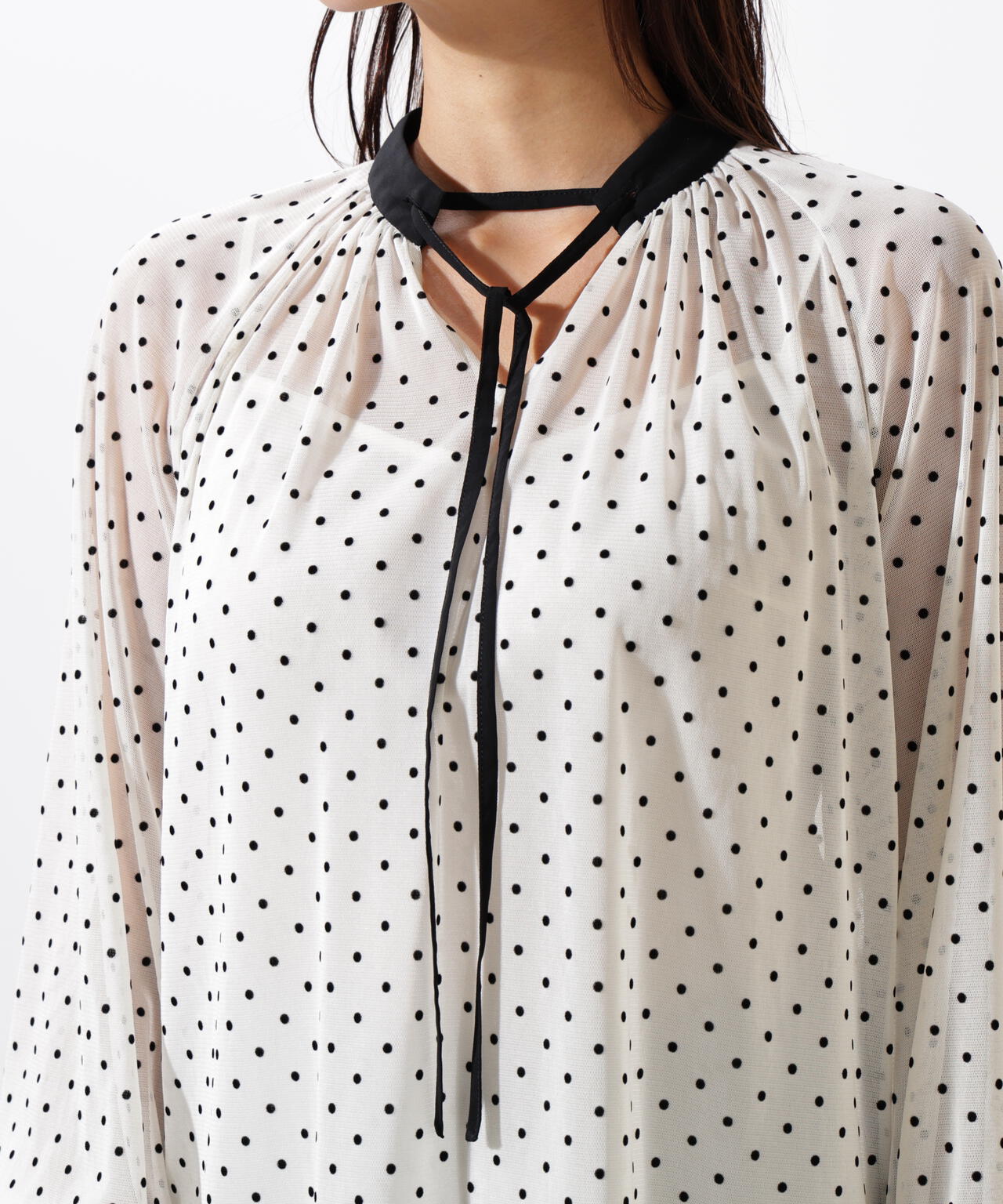 ドットフロッキーブラウス