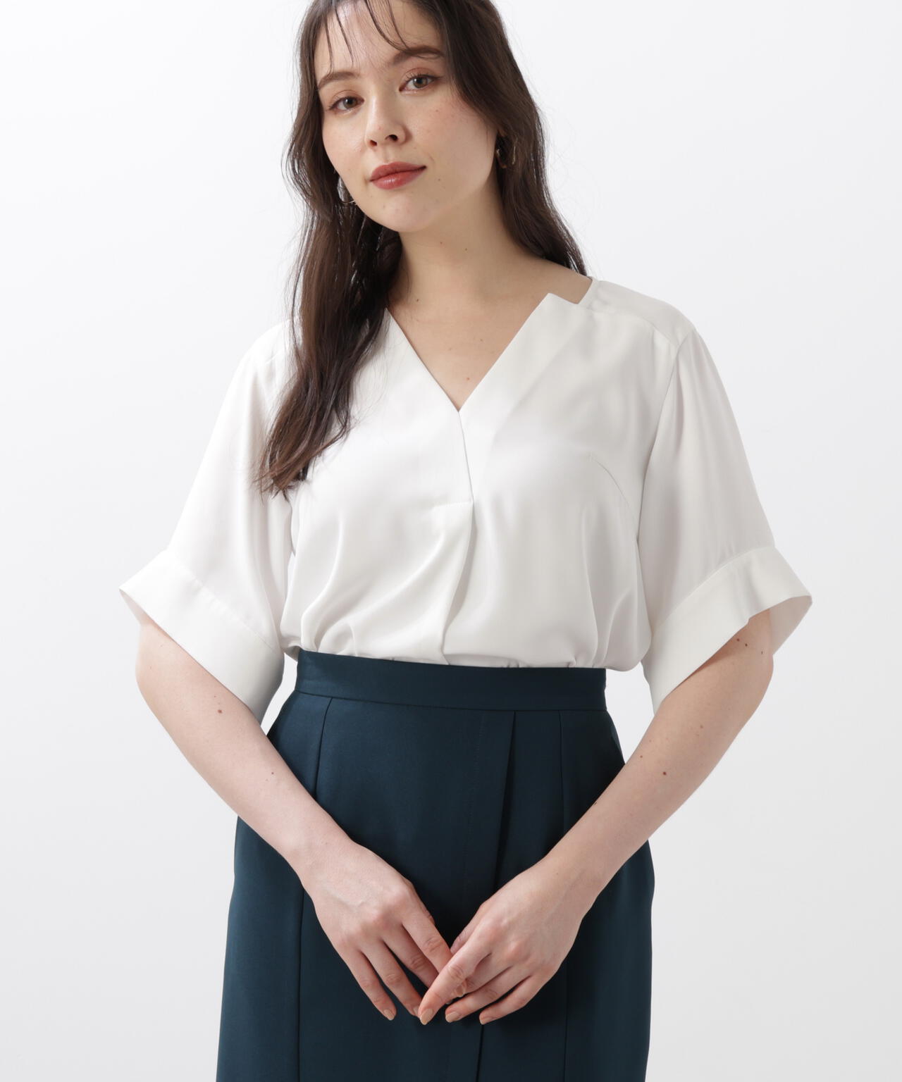 ハーフスリーブVネックブラウス | PINKY&DIANNE（ピンキー&ダイアン