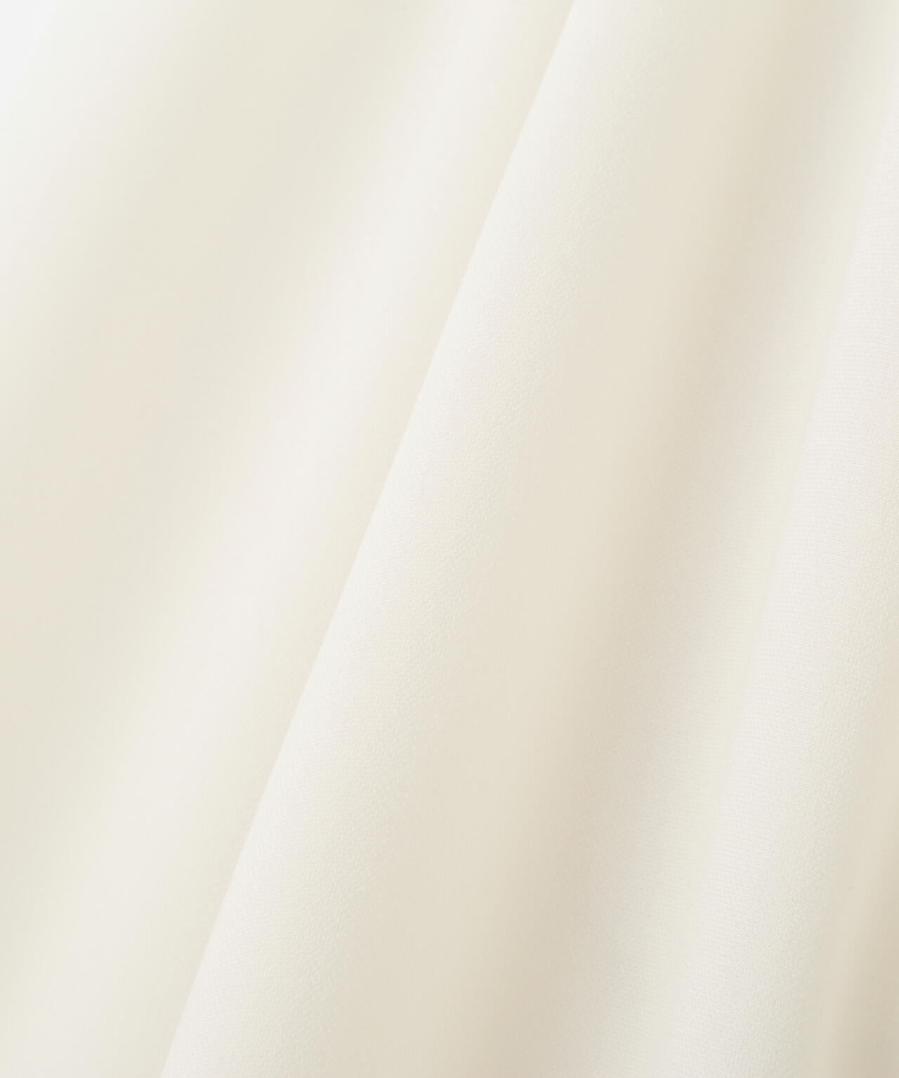 ［WEB/店舗限定カラー］ラッフルアクセントボウタイブラウス