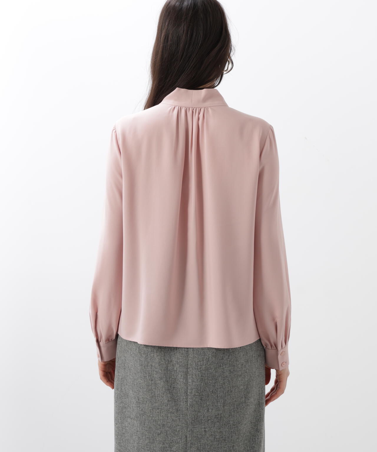 ［WEB/店舗限定カラー］ラッフルアクセントボウタイブラウス