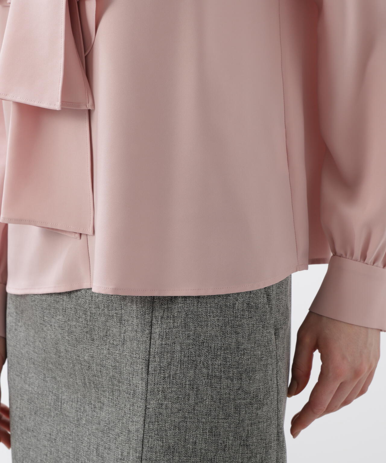 ラッフルアクセントボウタイブラウス | PINKY&DIANNE（ピンキー