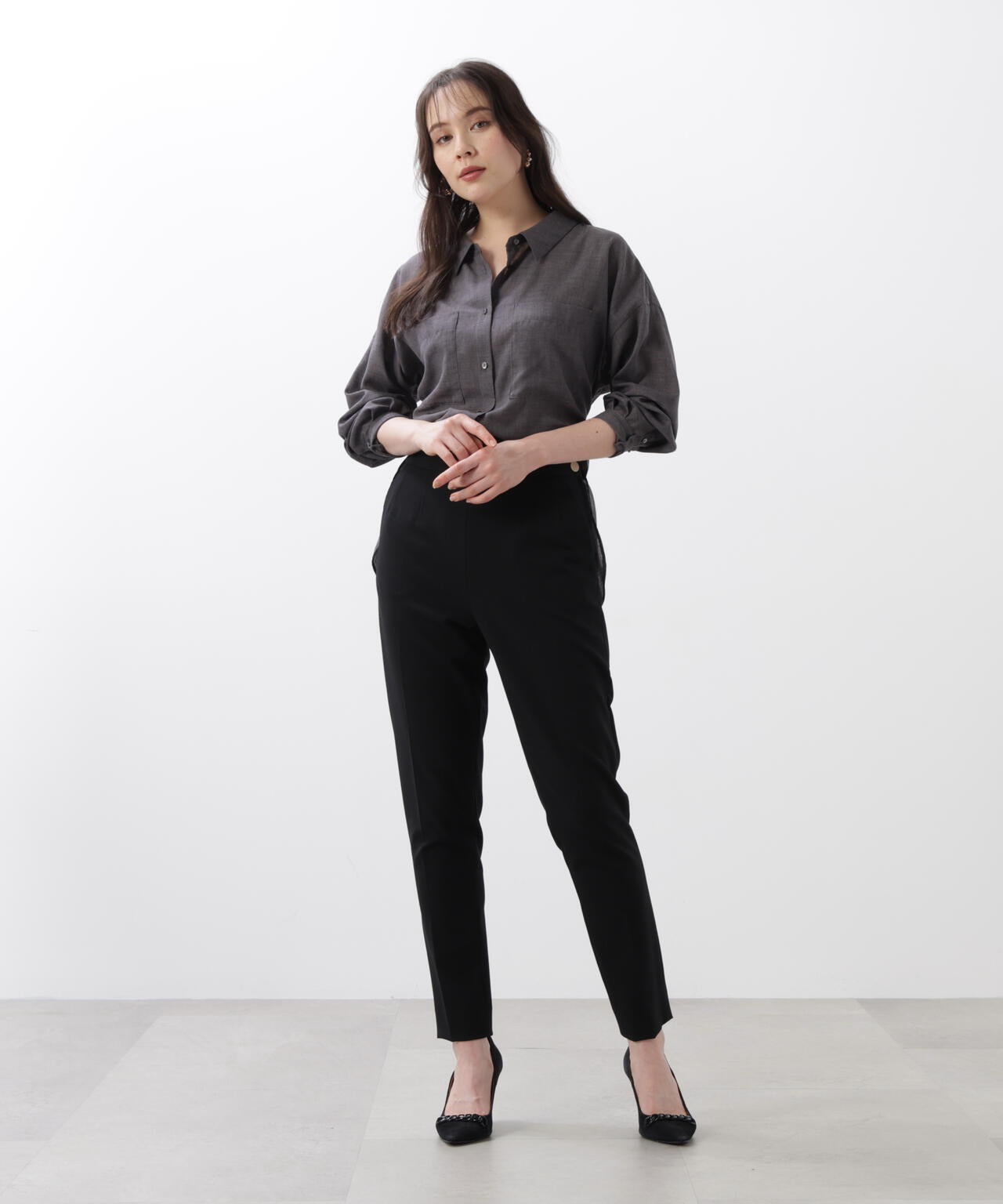 バックレースアップシャツ