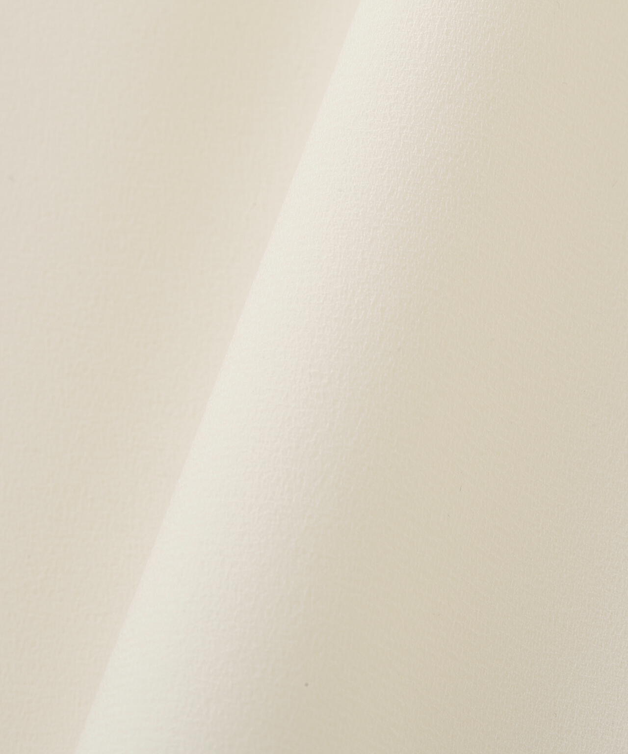 バンドカラーラッフルブラウス