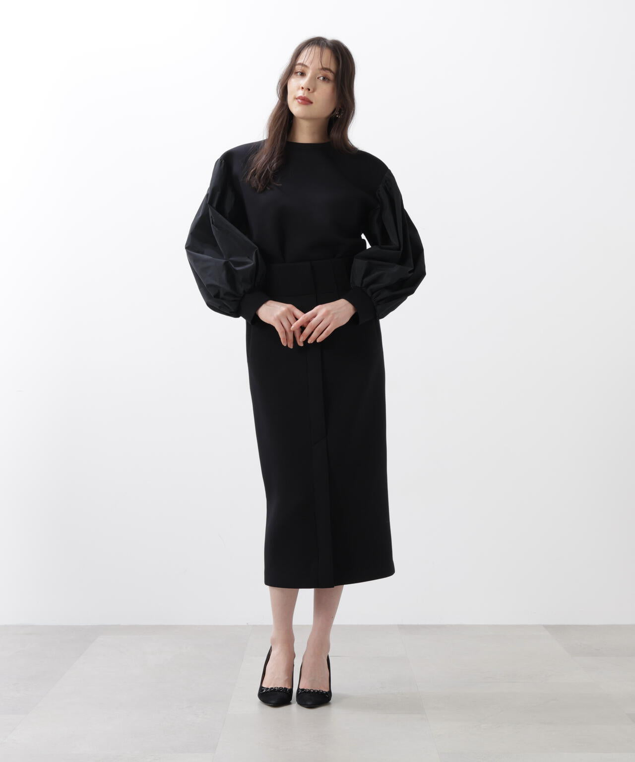 タフタスリーブダンボールトップス