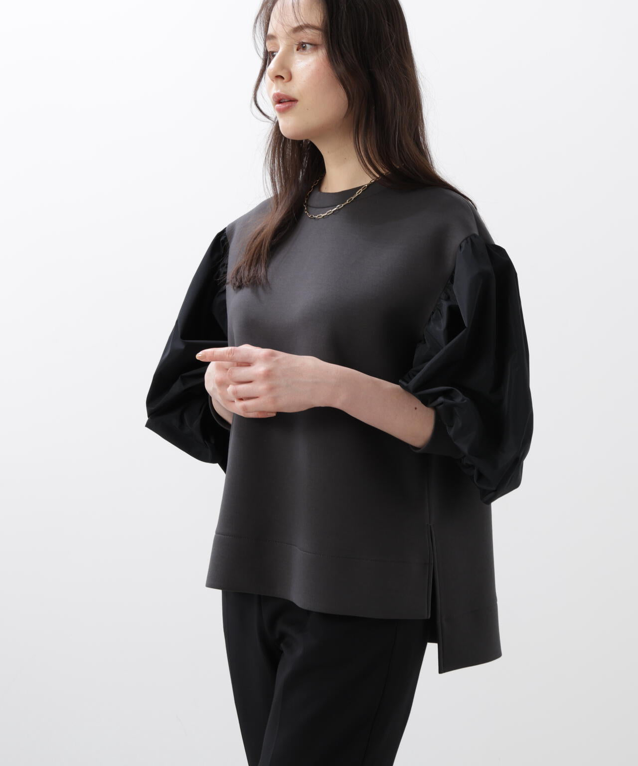 タフタスリーブダンボールトップス