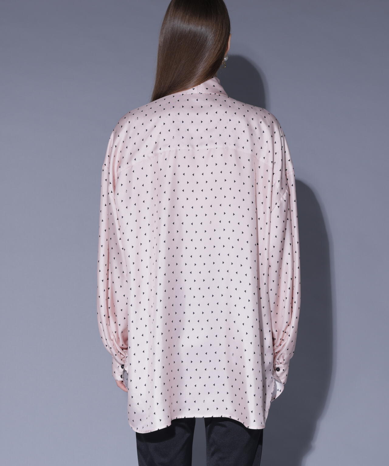 トライアングルプリントブラウス_
