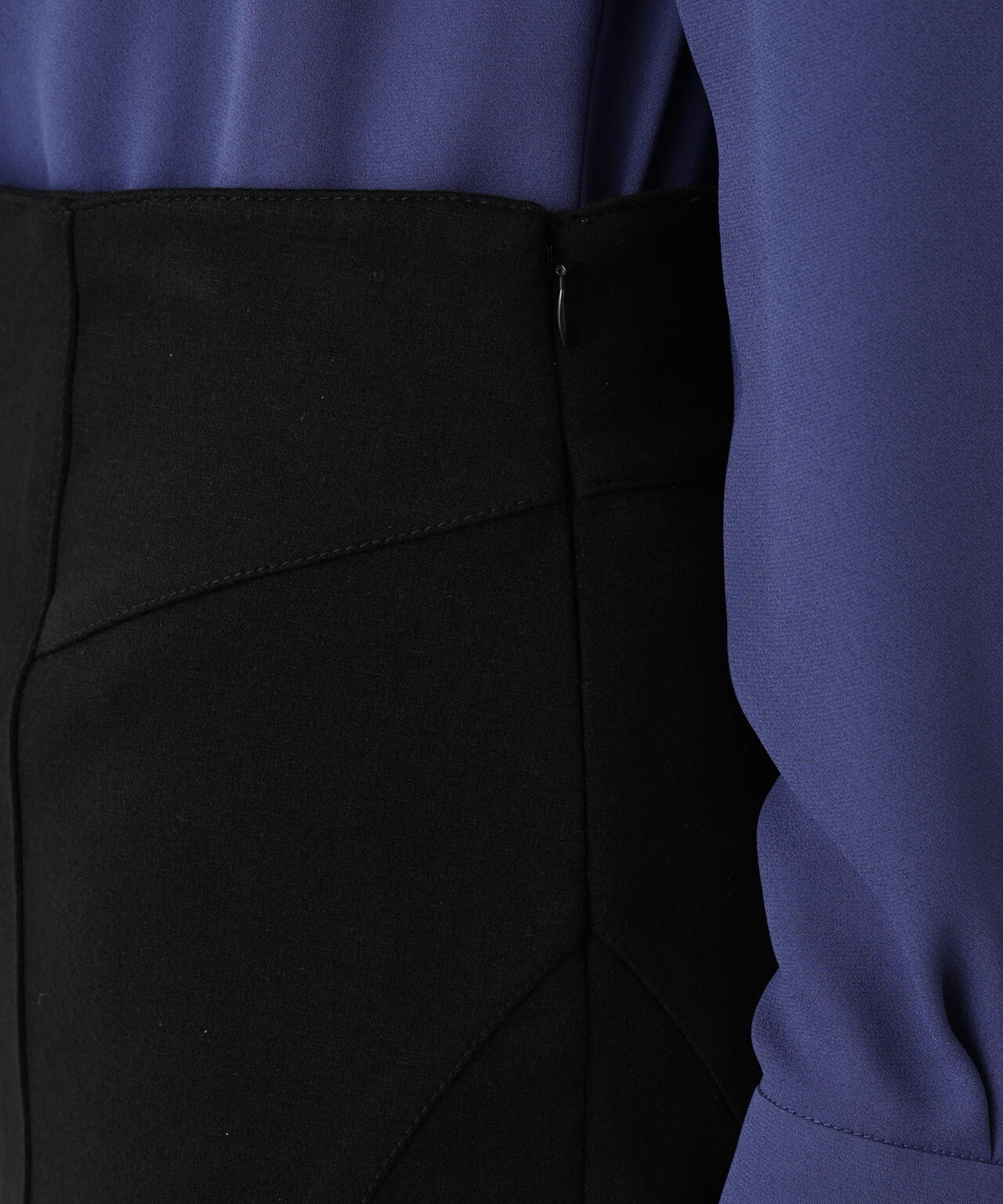 ［WEB/店舗限定カラー］ウールスムースカッティングタイトスカート