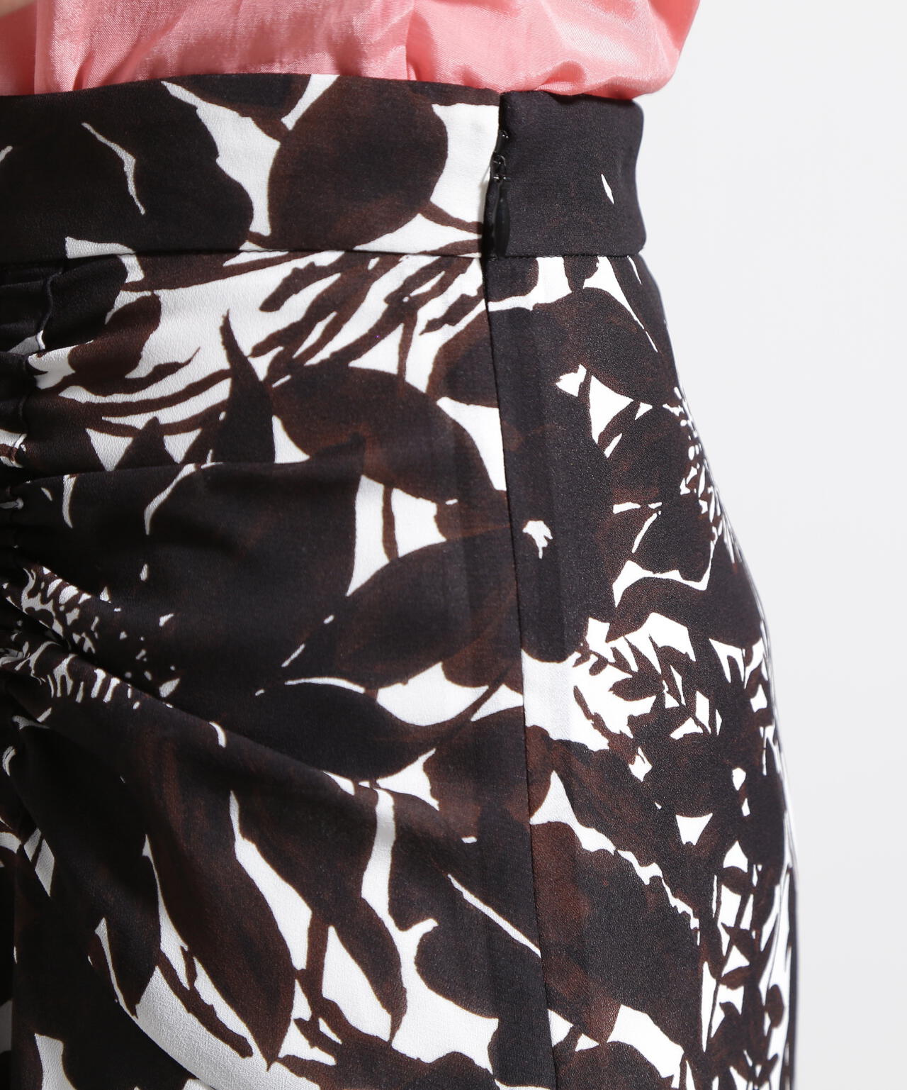 9e098ffa-74c1-58db-ab9c-9e562d410d67_Image