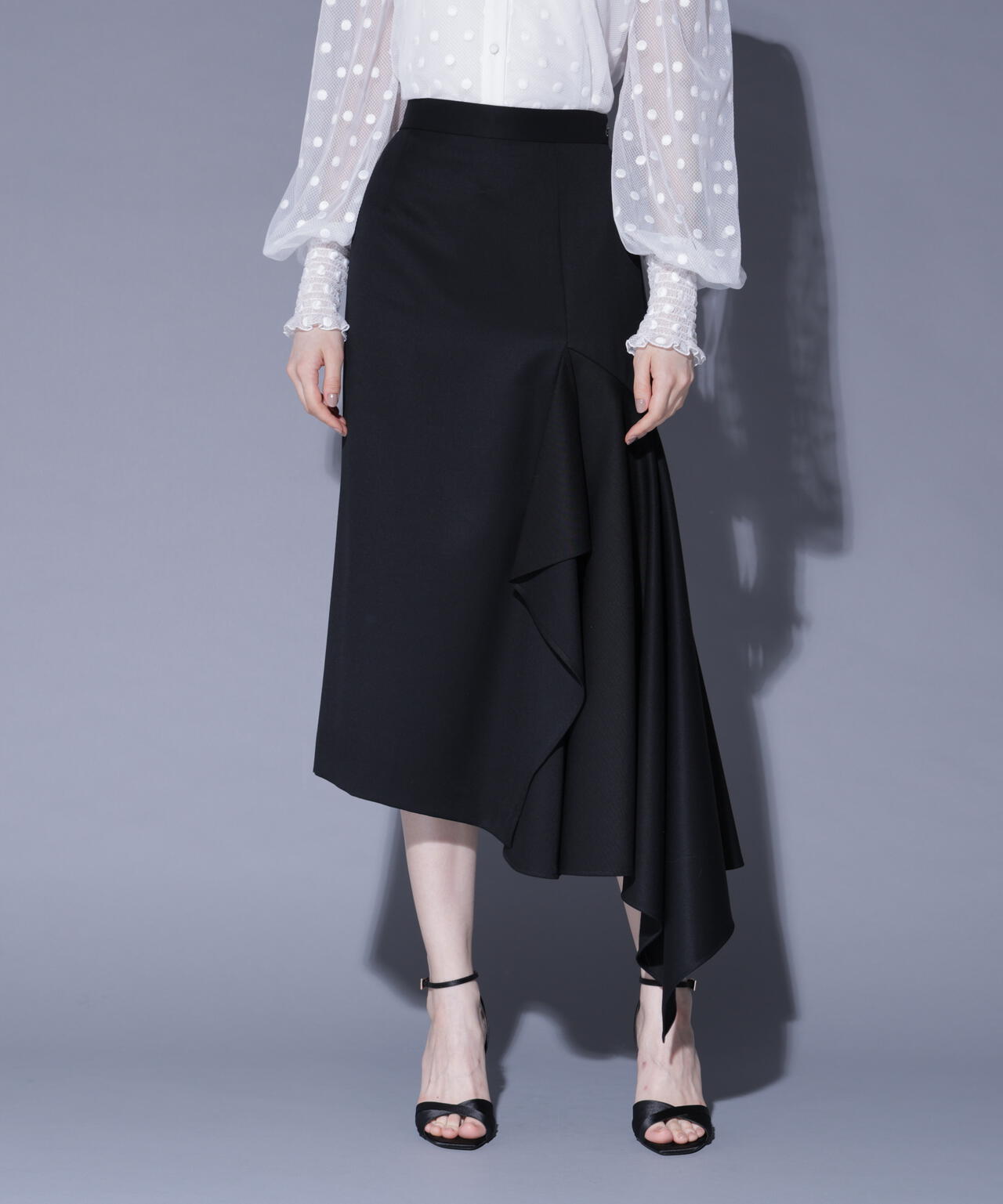 アシンメトリーヘムスカート_