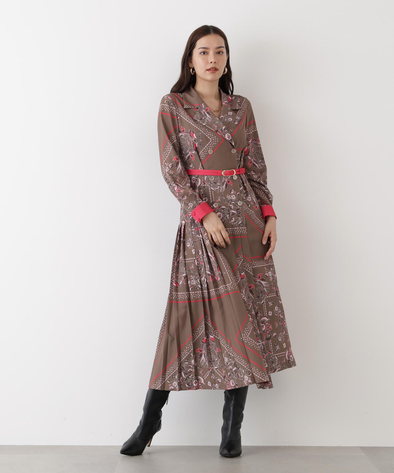 フローラルスカーフプリントワンピース