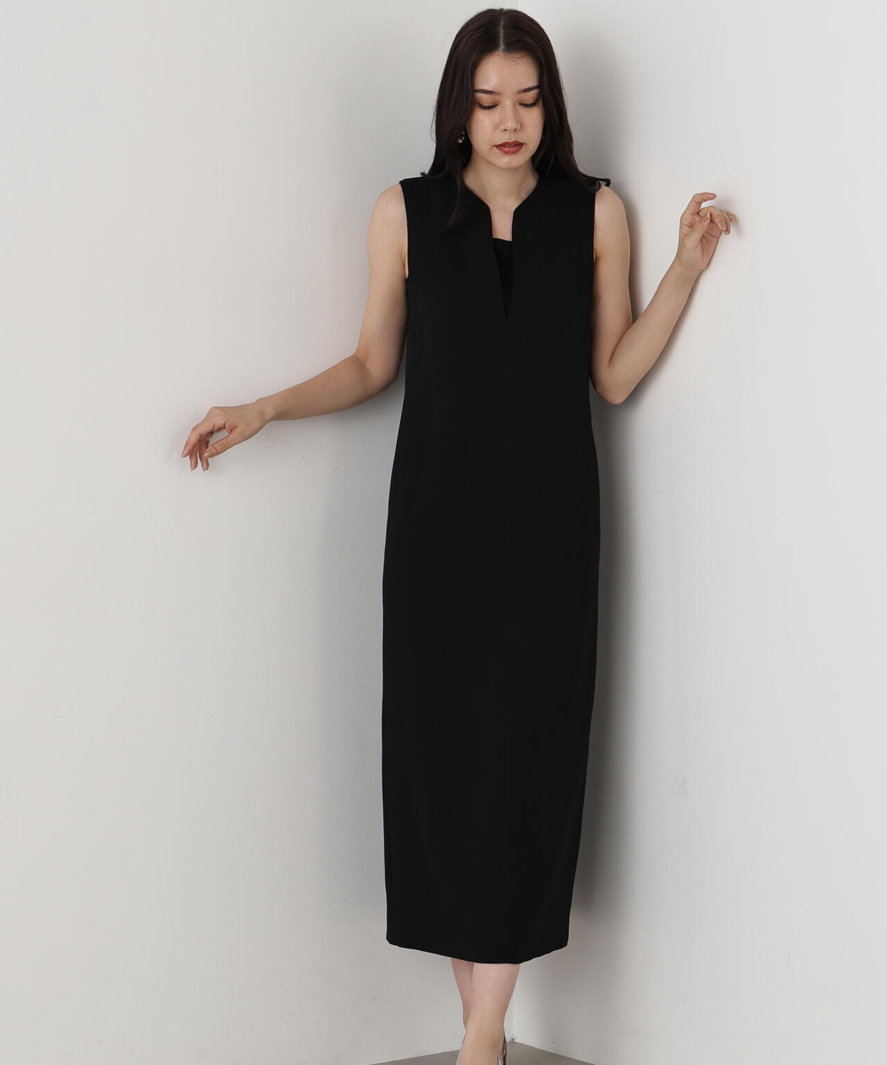 キーネックジャンパースカート