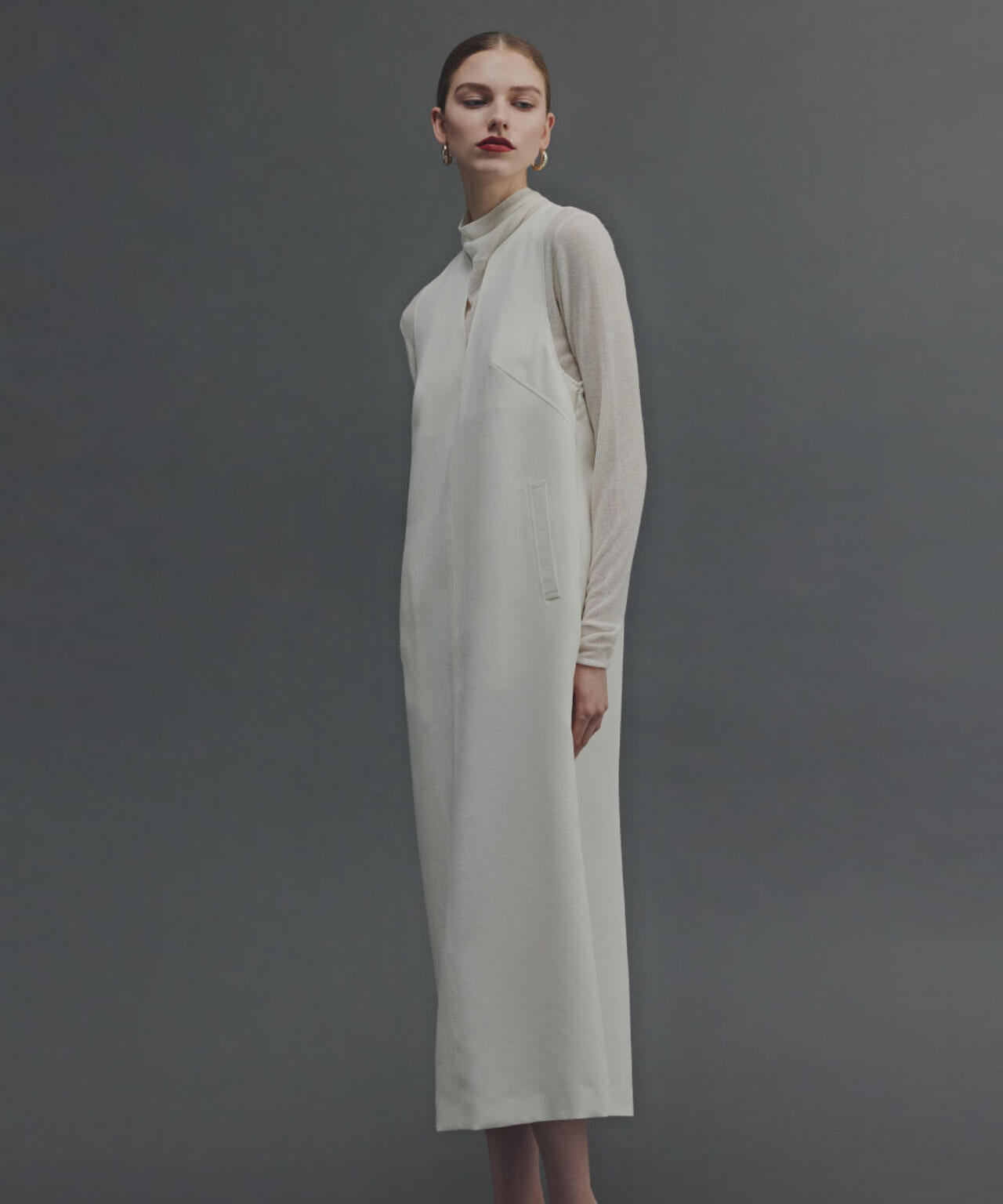 キーネックジャンパースカート