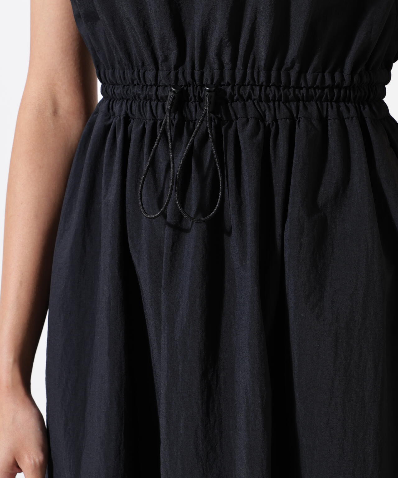 タフタドッキングワンピース