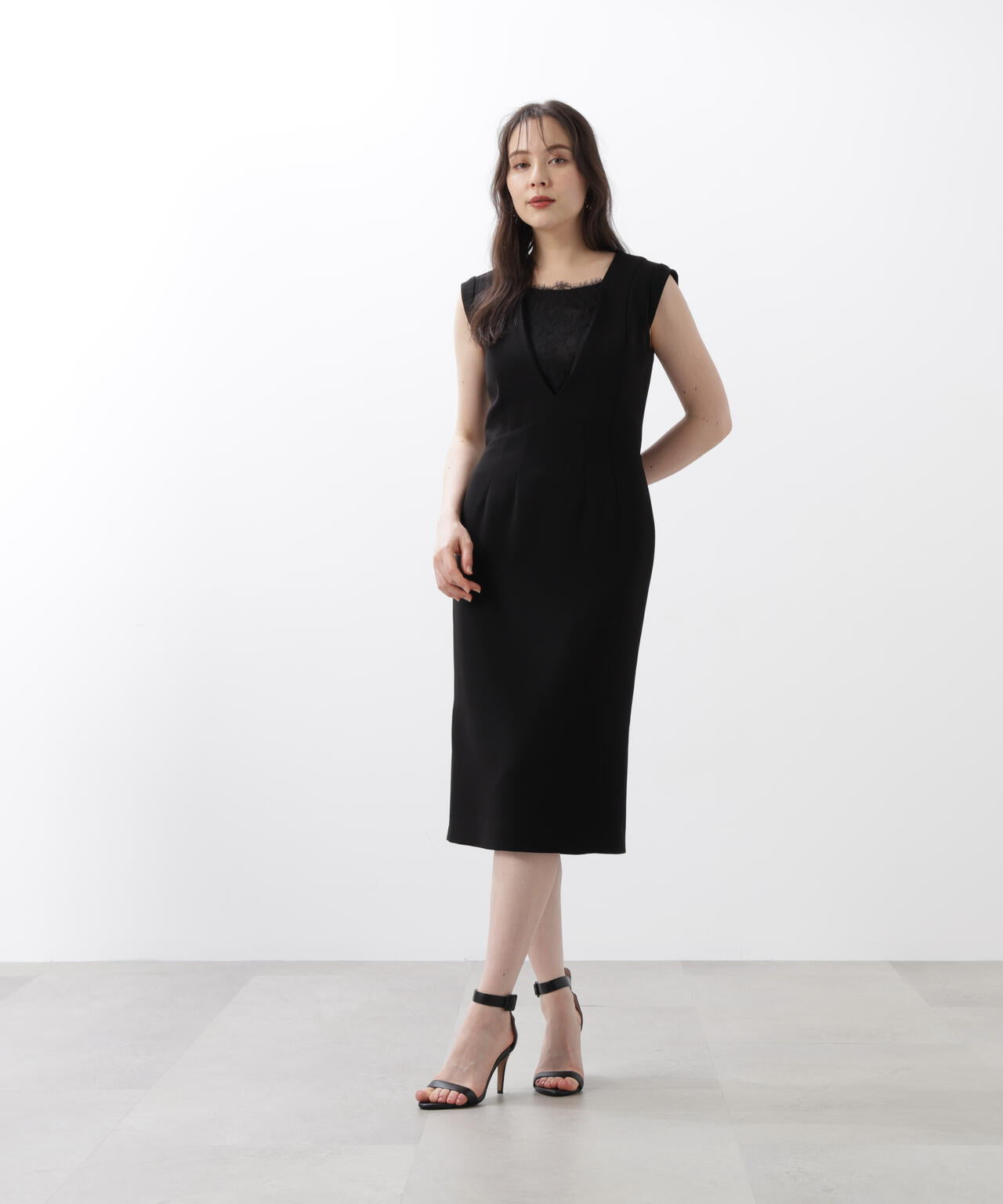 【URBAN PRECIOUS】レースコンビタイトワンピース