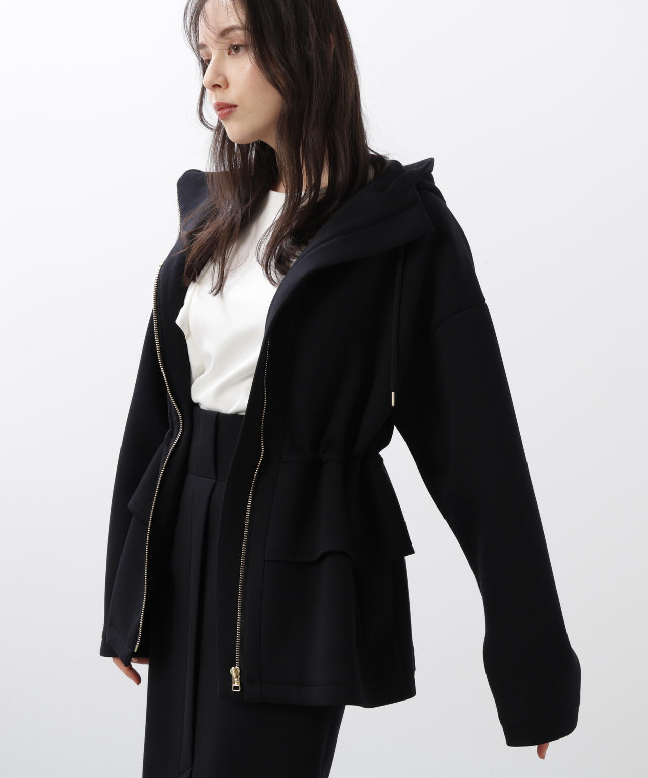 ウエストフレアダンボールフーディー