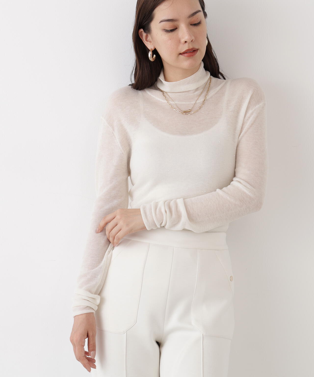 スパンコールシアーモックネックプルオーバー