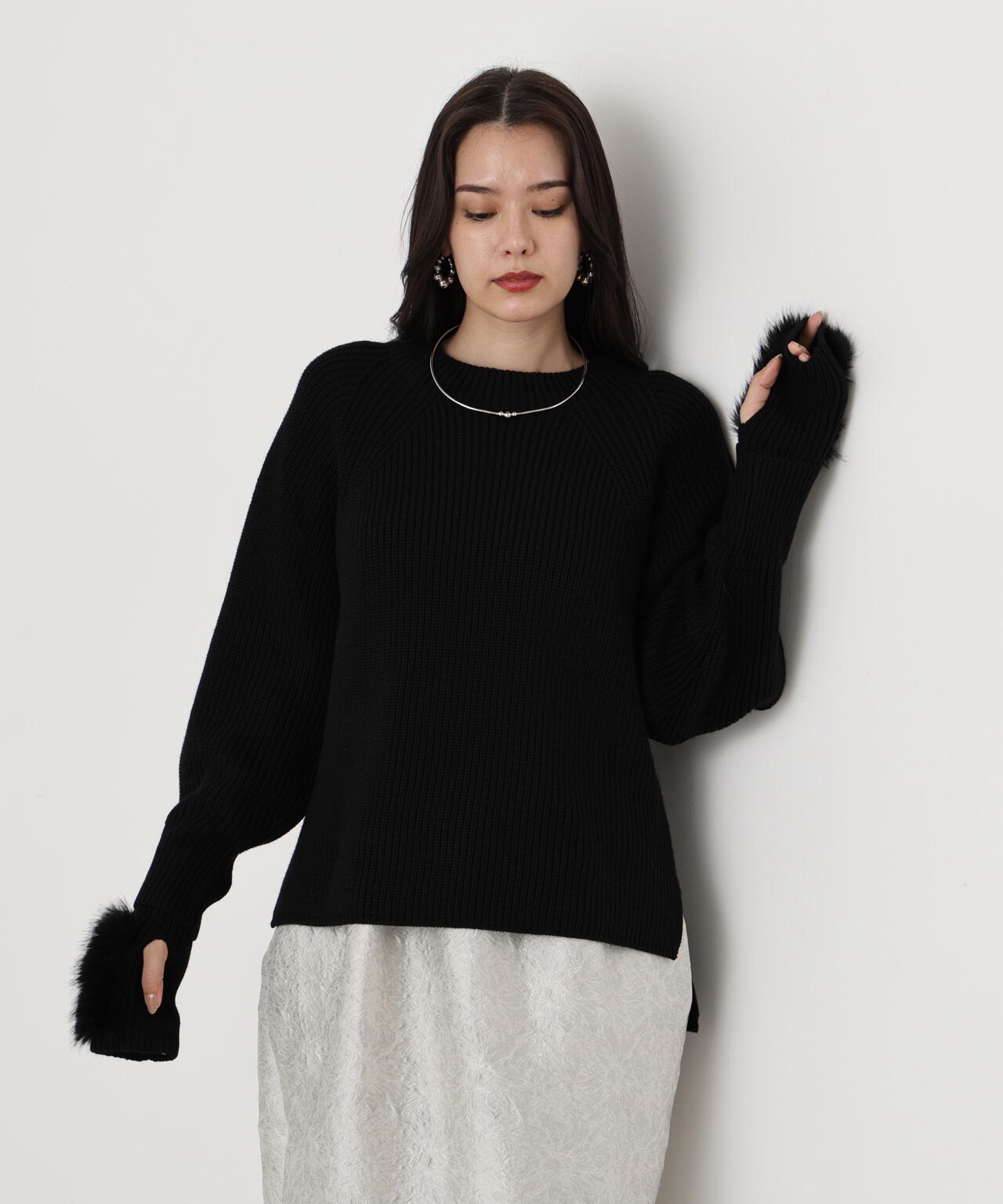 ファーグローブ付き畦ニットプルオーバー
